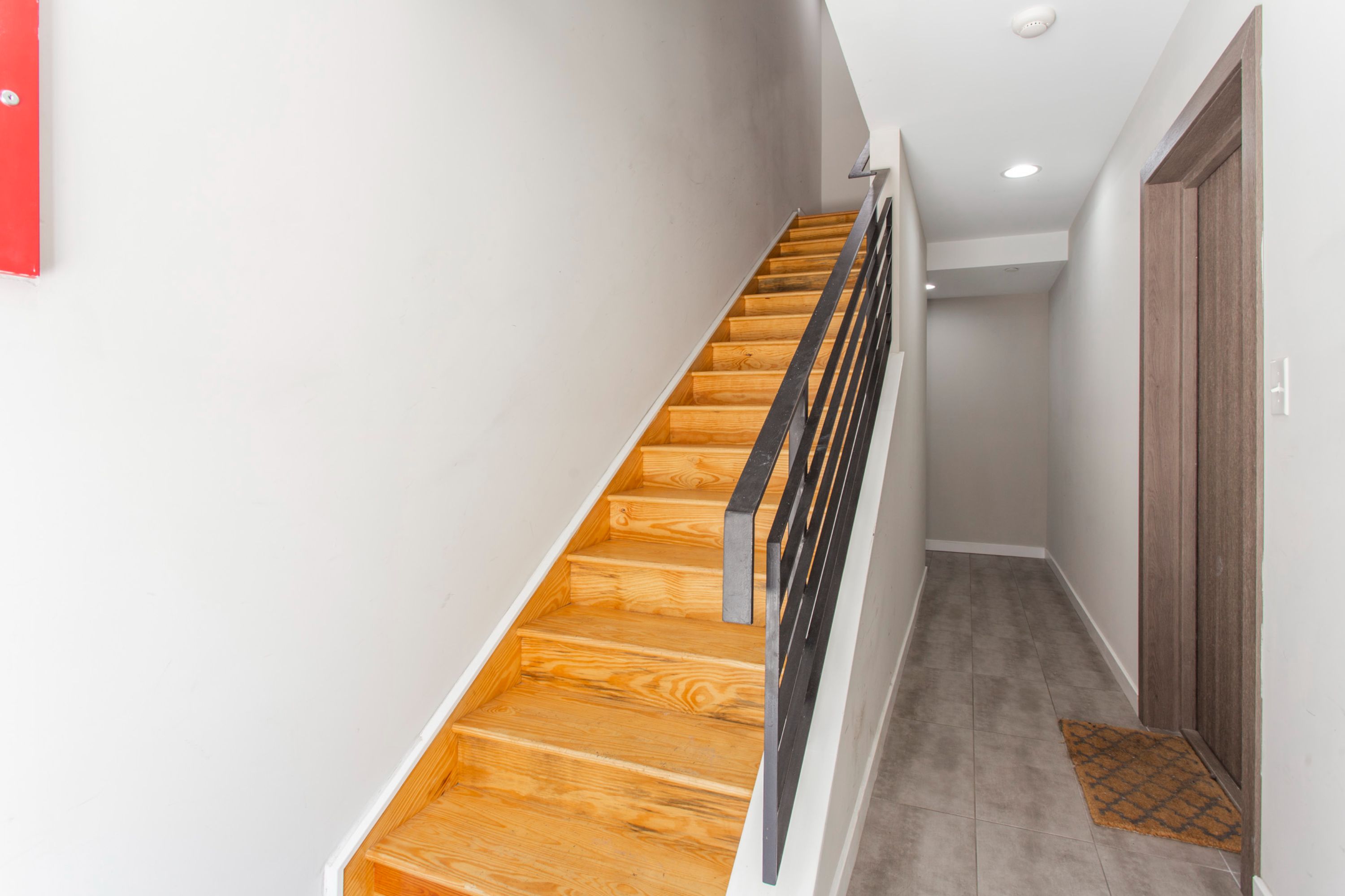 2541-43 MONTROSE ST Unit C