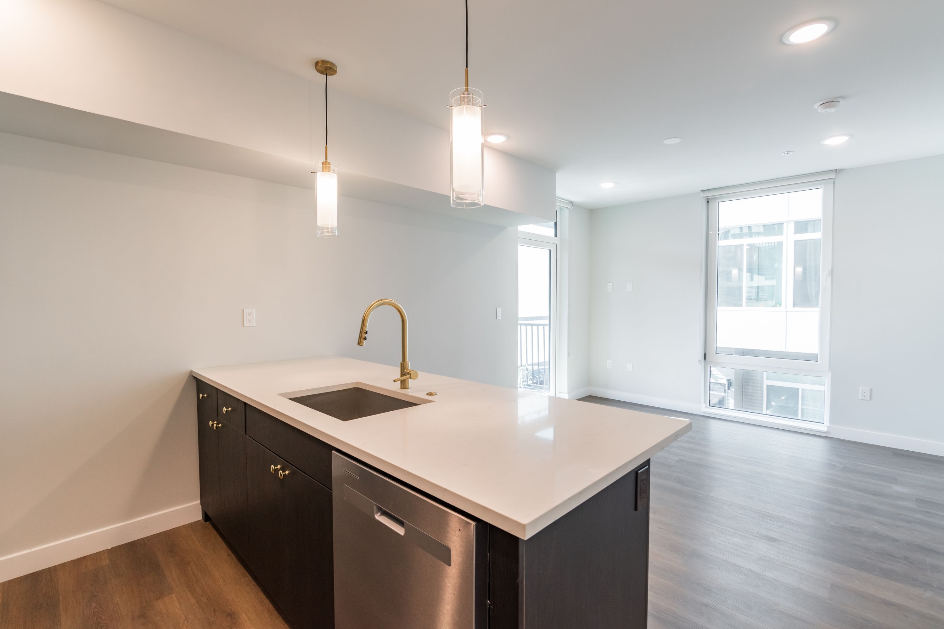 1102 GERMANTOWN AVENUE Unit 204