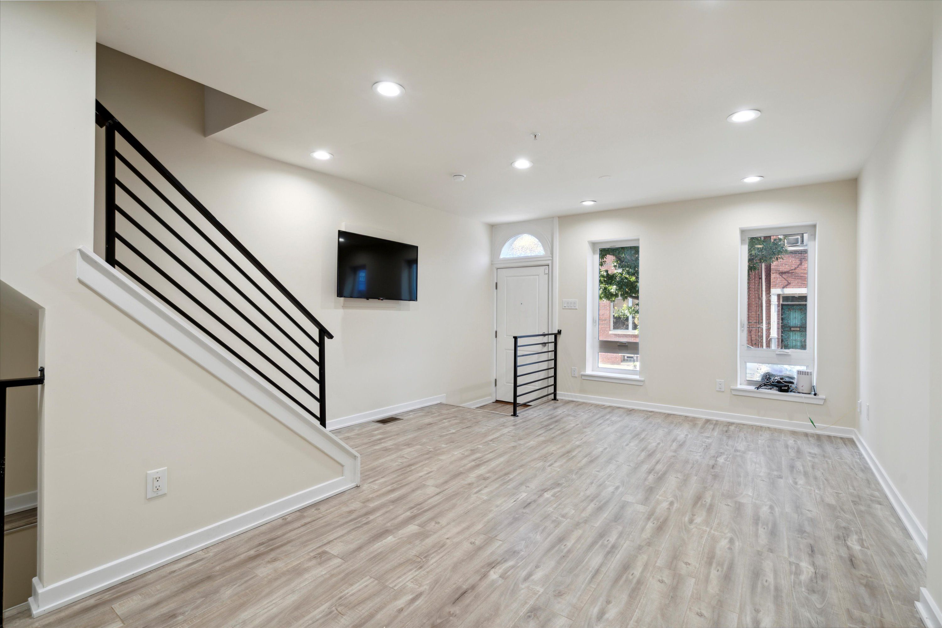 1820 W Montgomery Ave