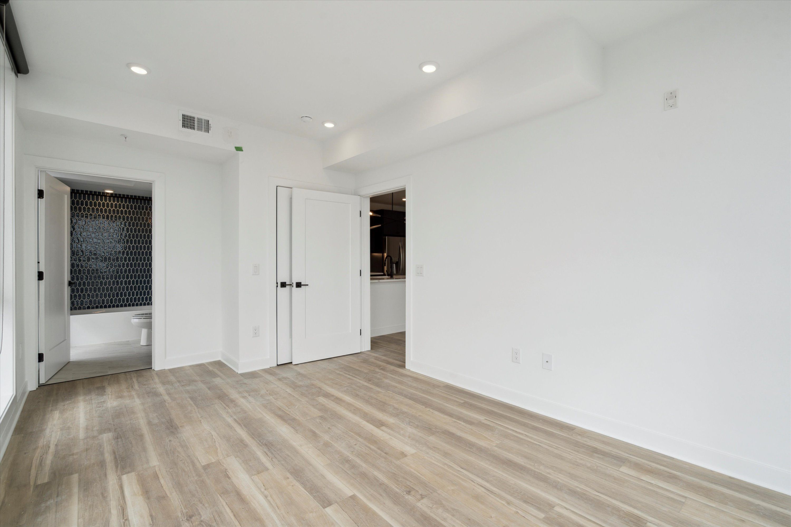 2636 E YORK ST Unit 204