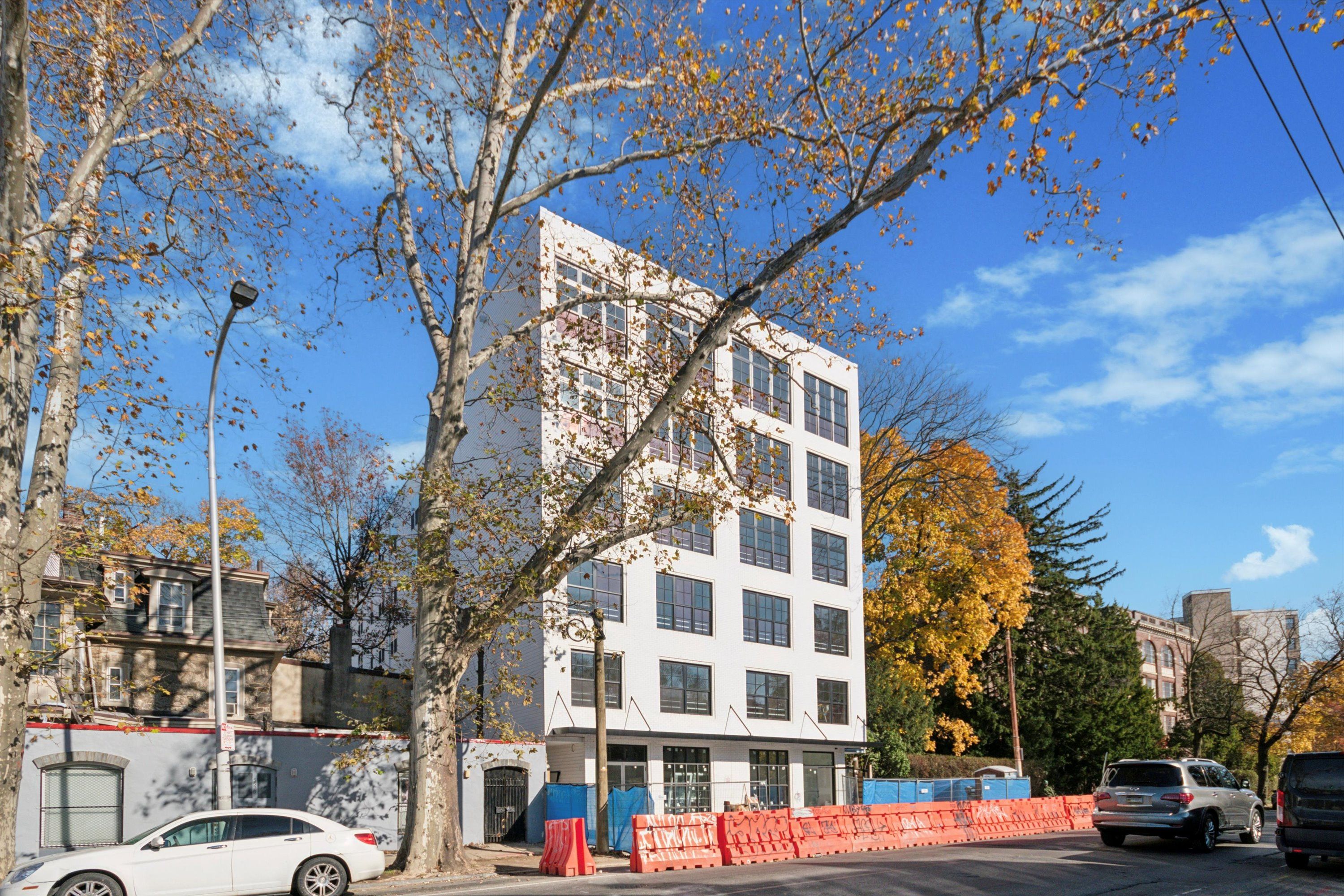 5521 Wayne Ave Unit 205
