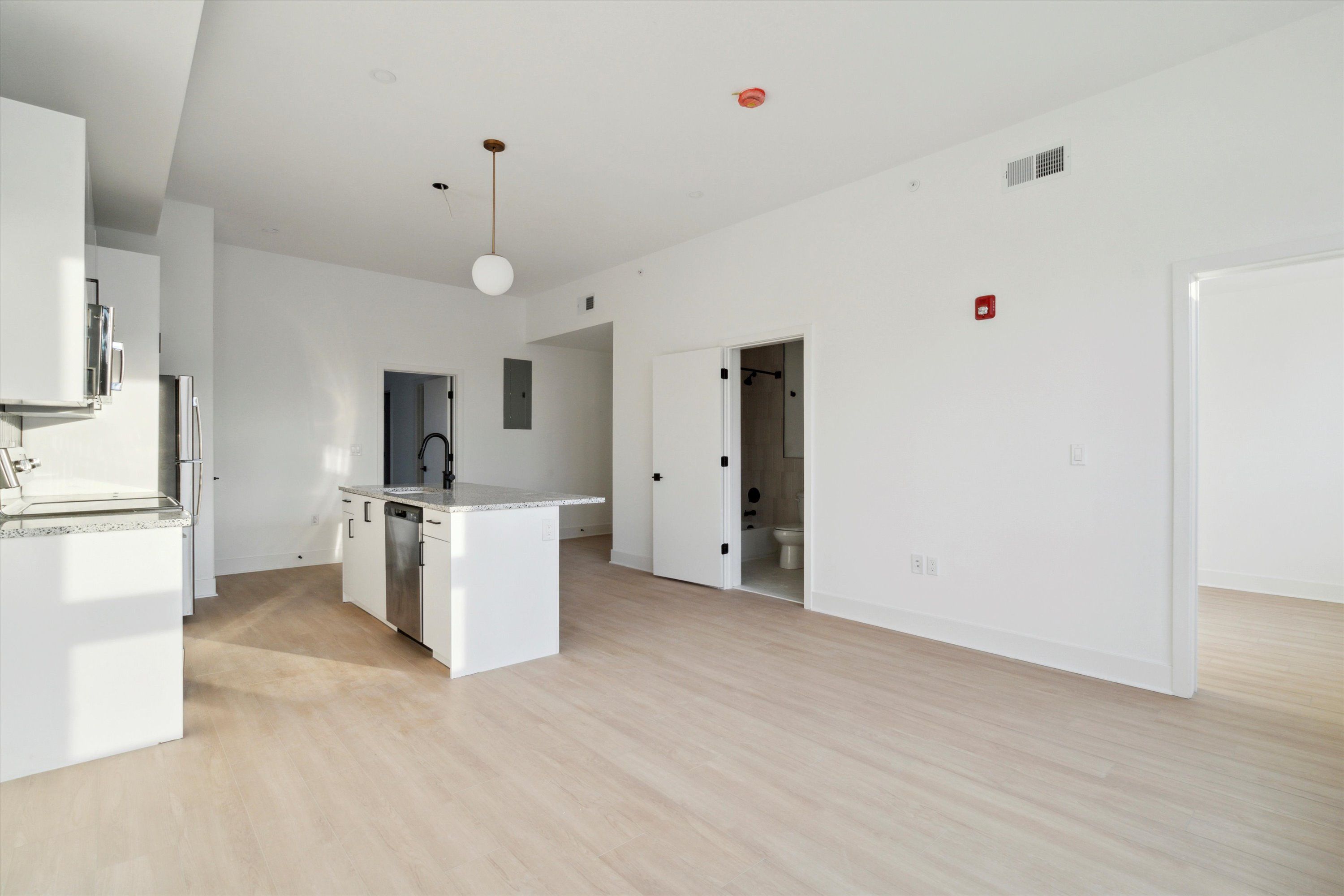1643 N 2ND ST Unit 402