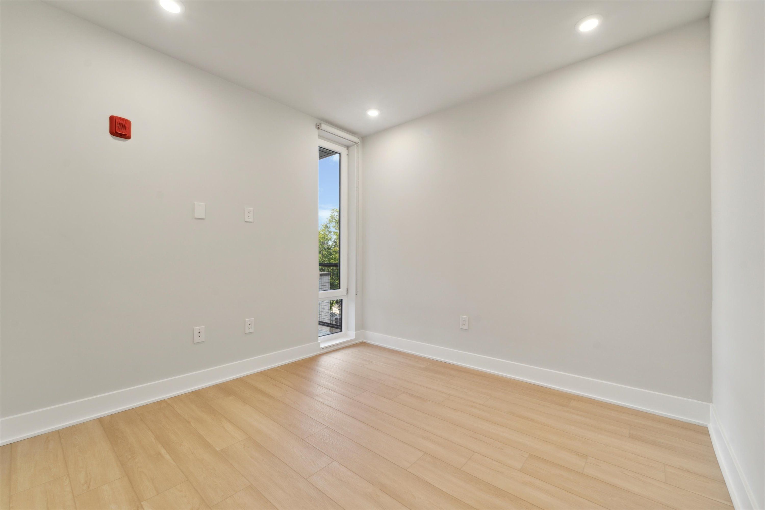 6910 Ridge Avenue Unit 201