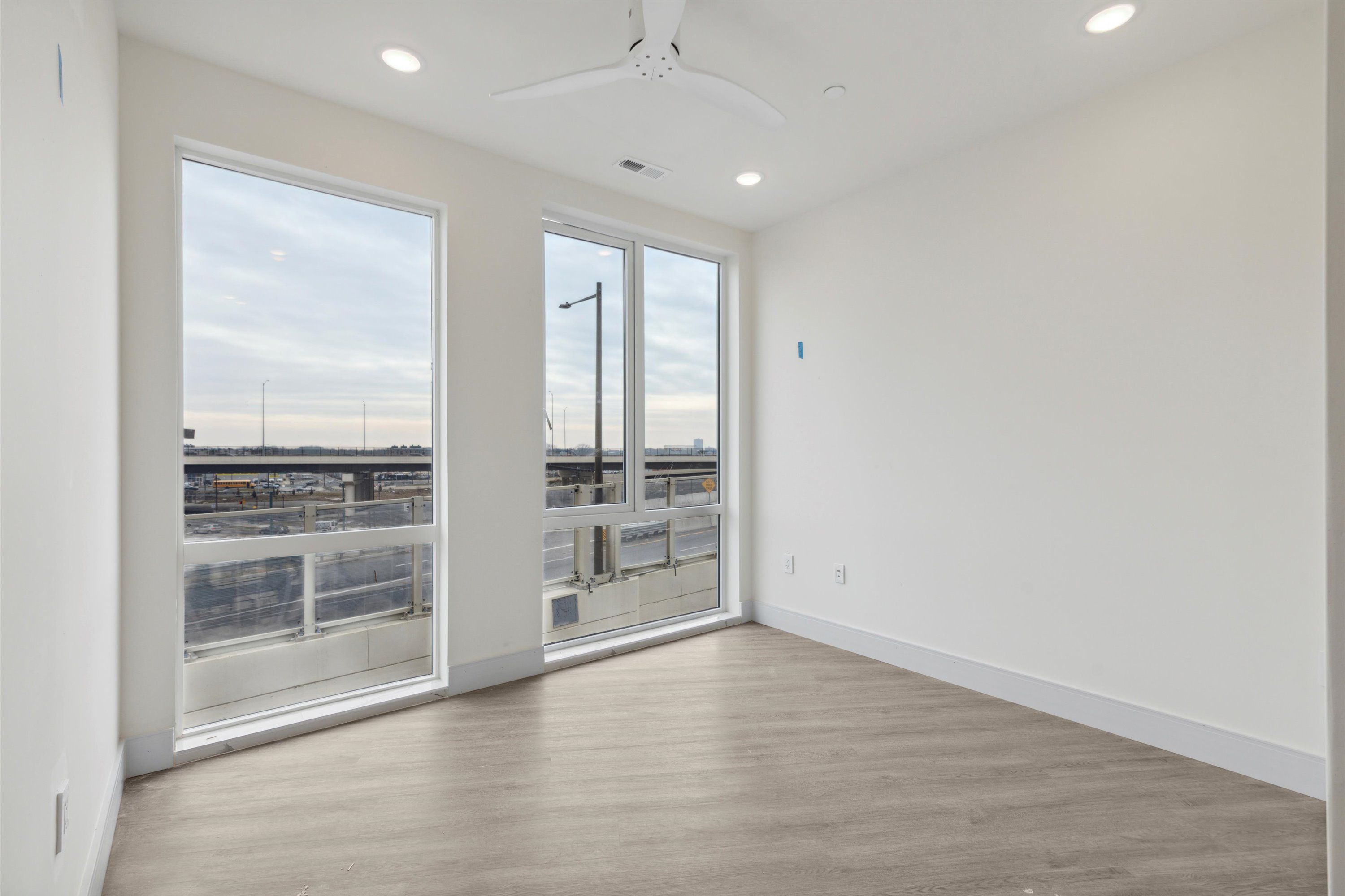 1221 E Fletcher St Unit 211