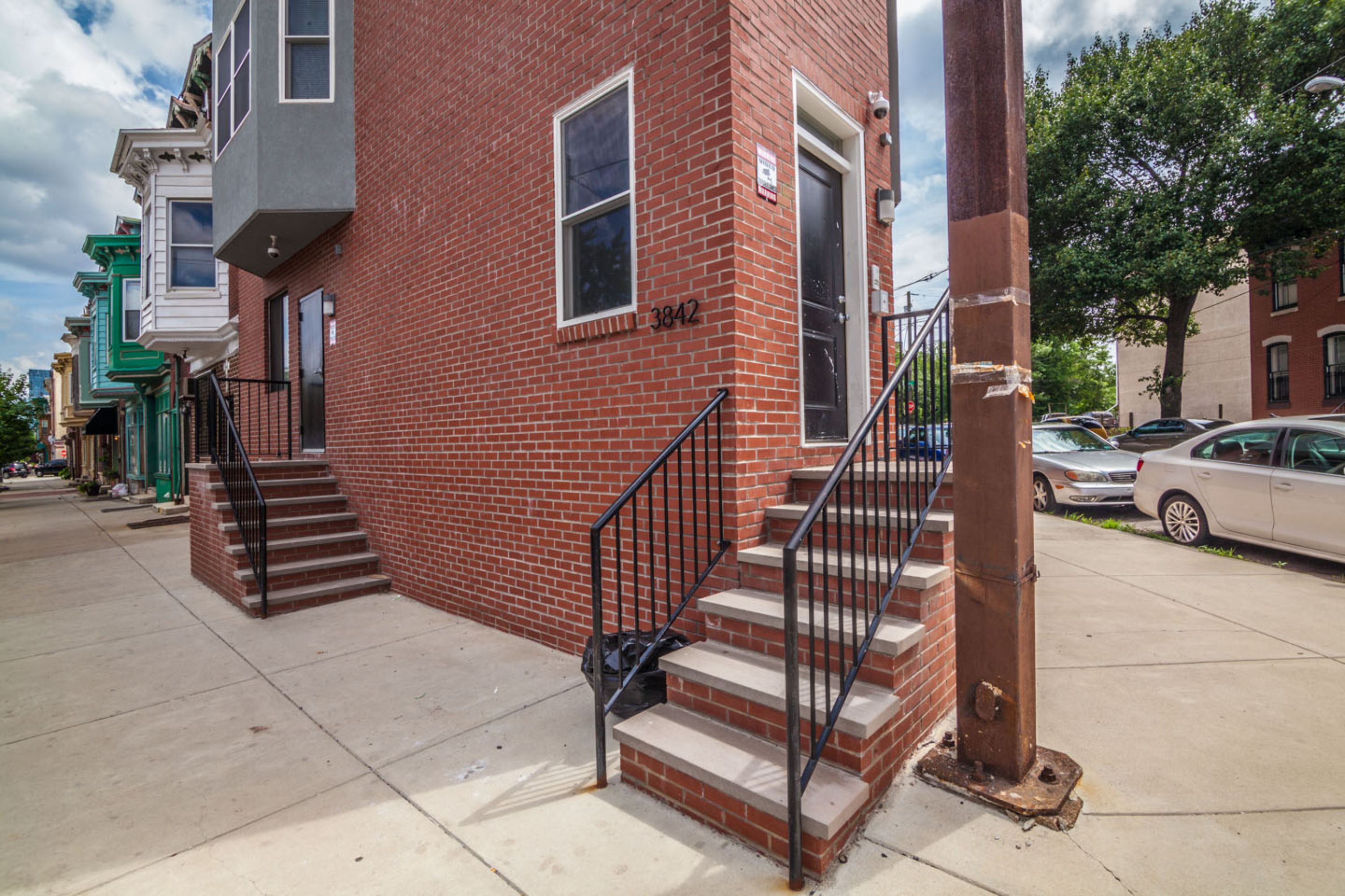 3842 LANCASTER AVE Unit 2