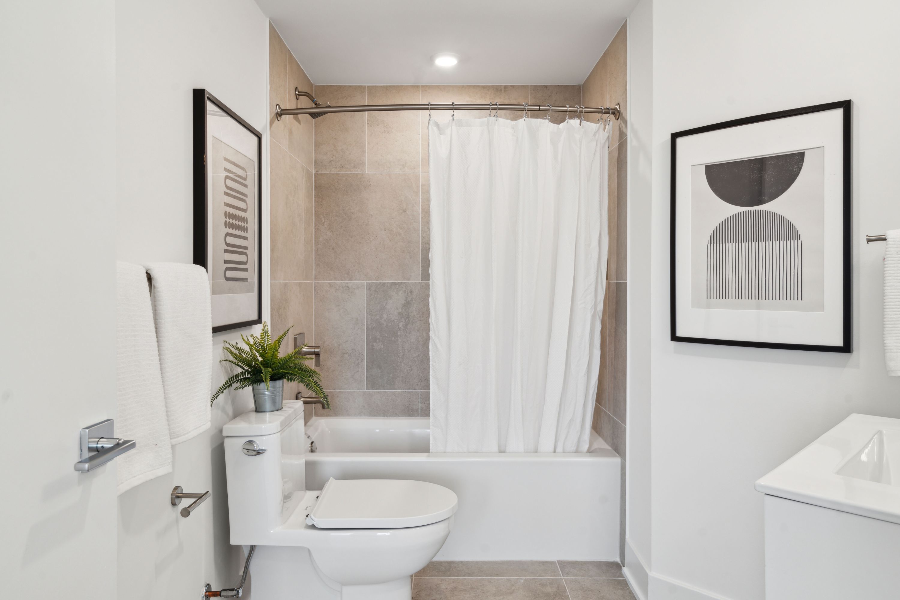 2000 Dreer St Unit 403