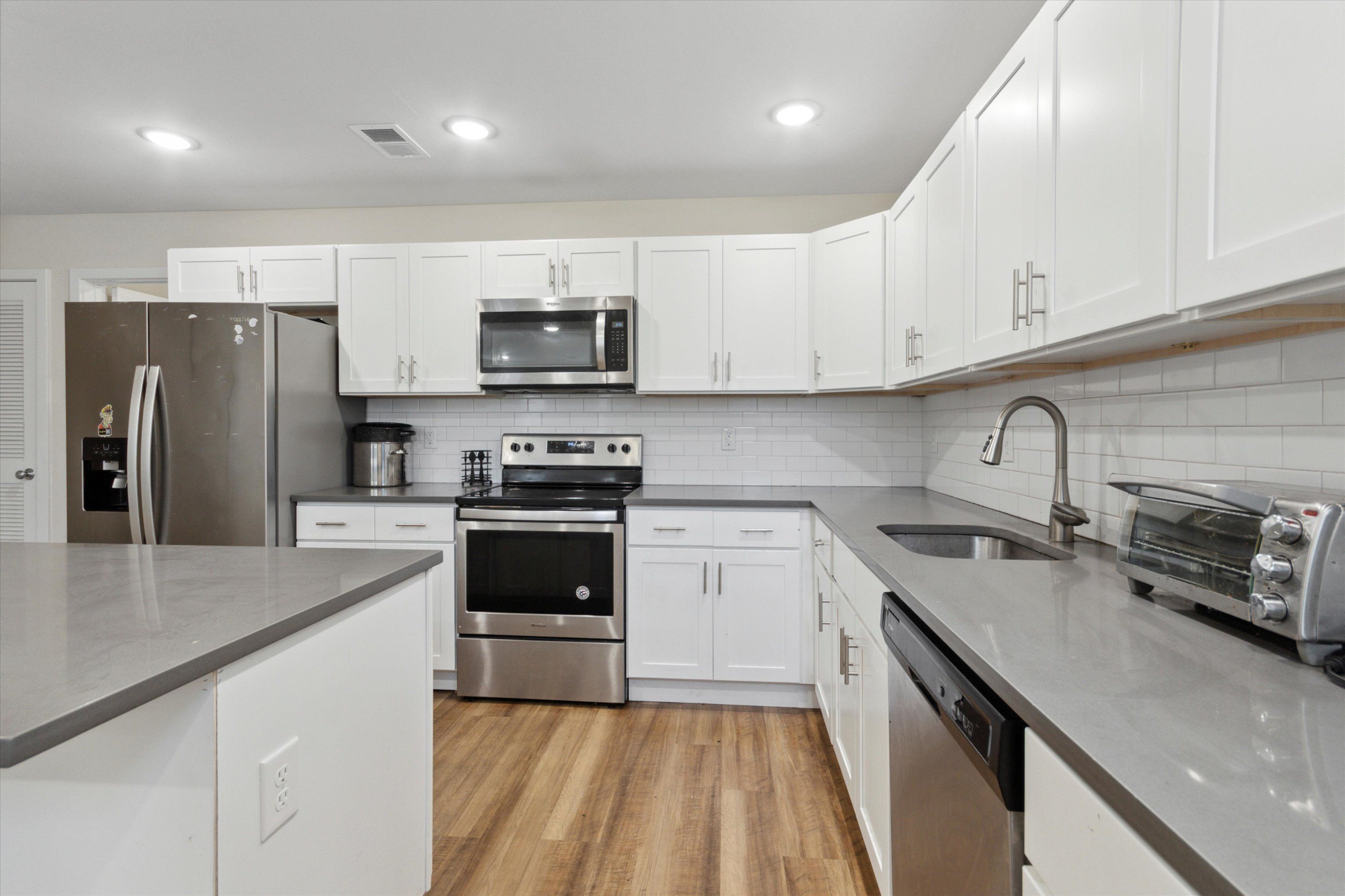 1519 N Sydenham St Unit B