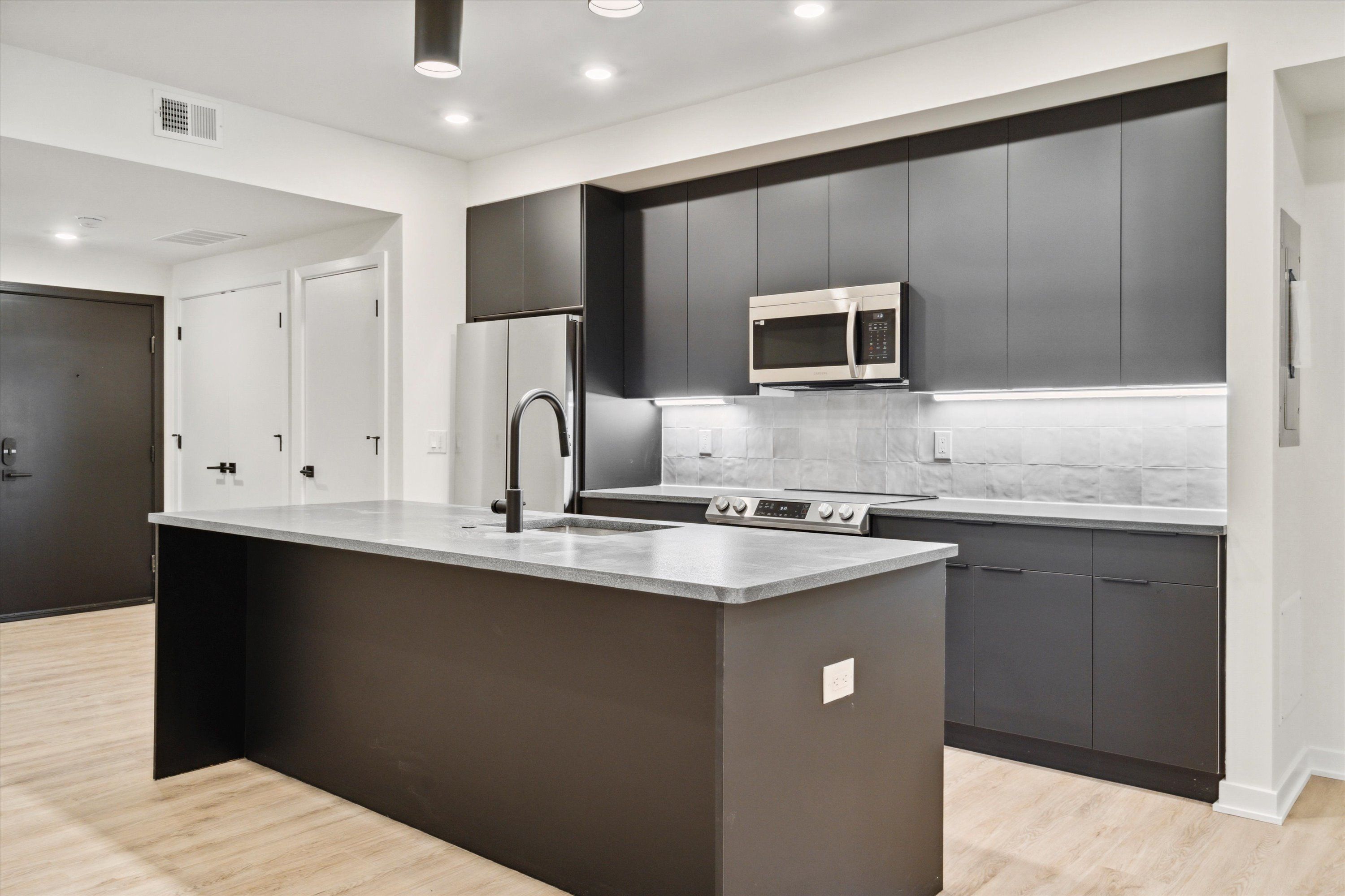 500 N 13TH ST Unit 404
