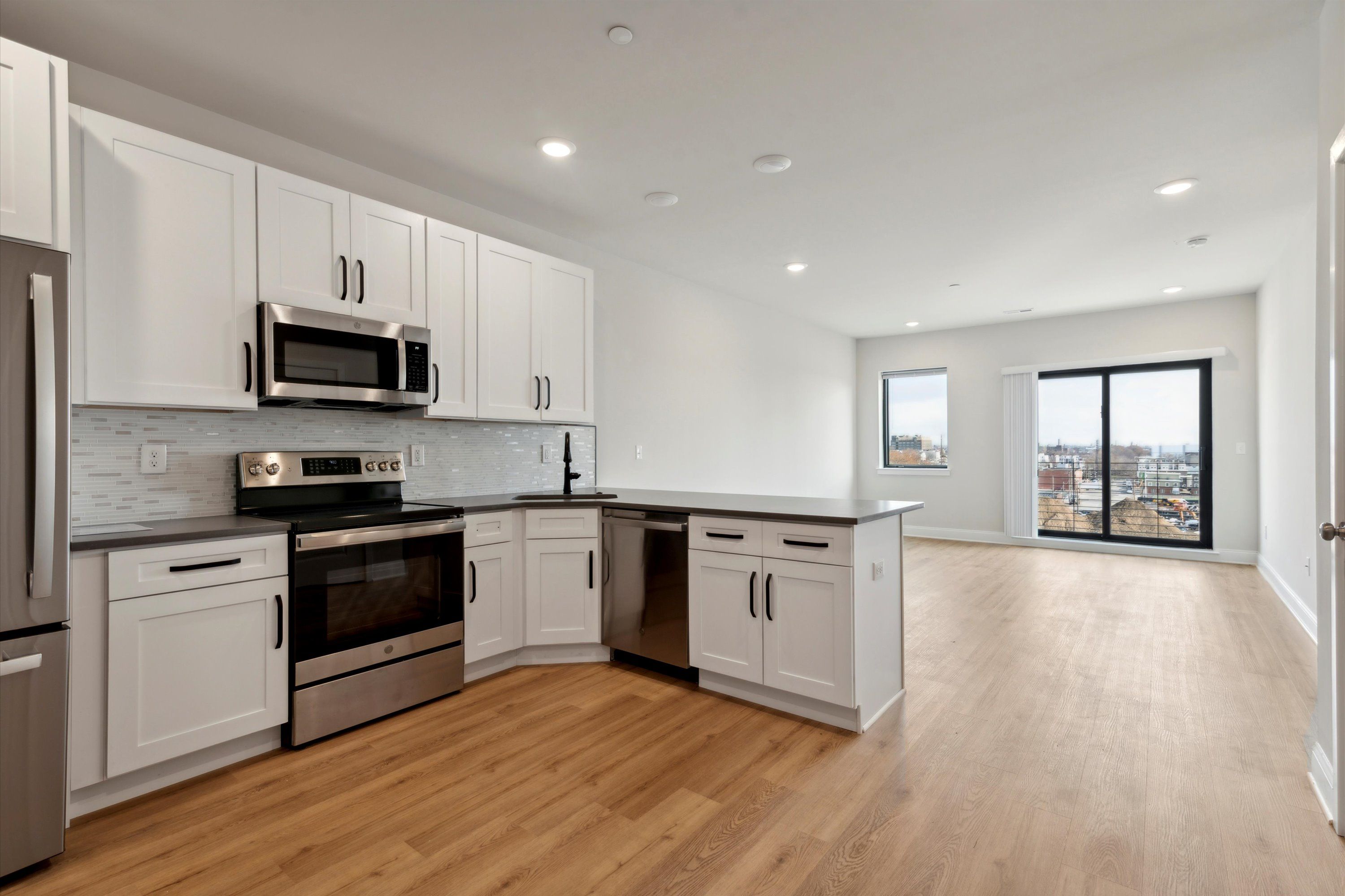 2143 E LEHIGH AVE Unit 611