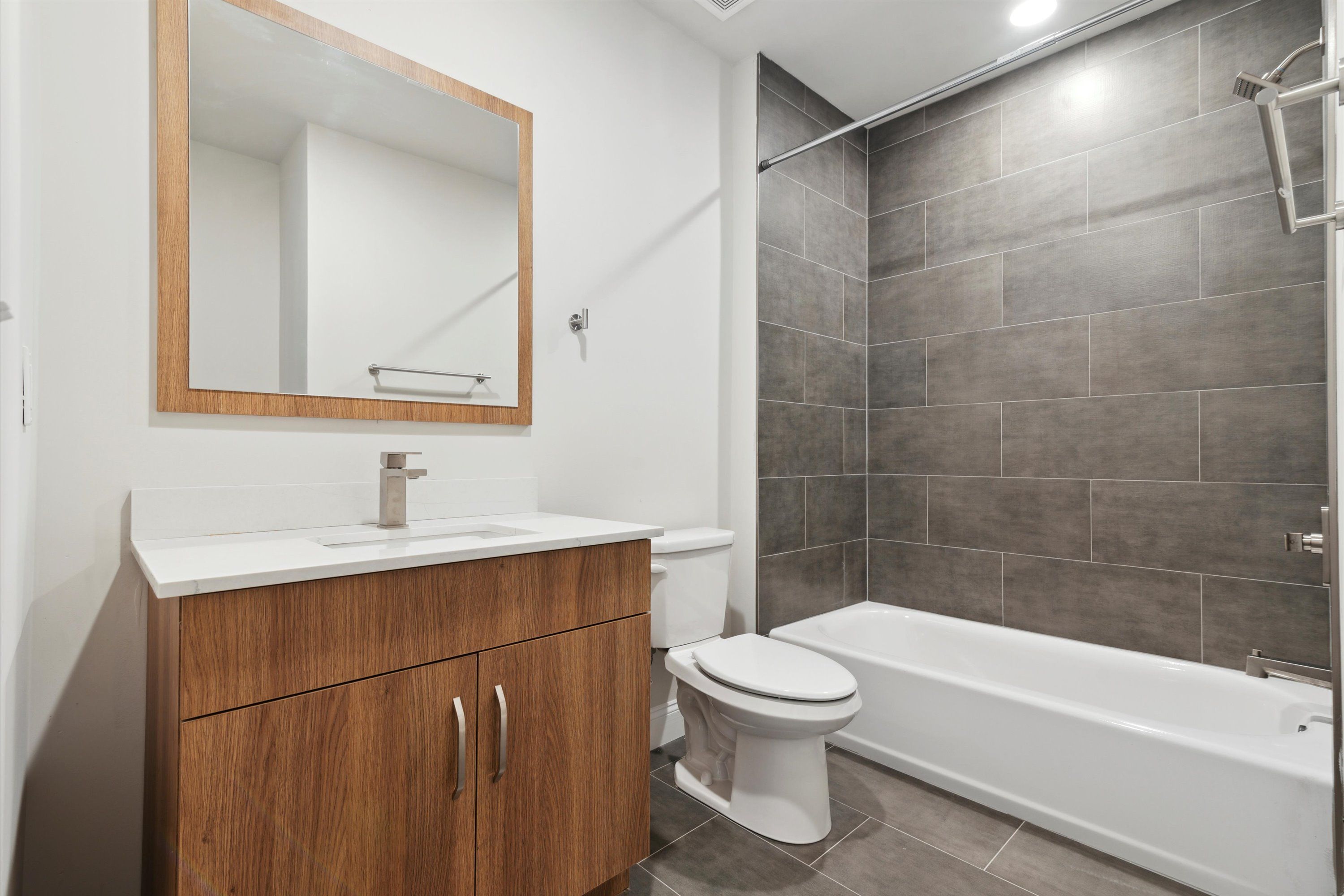 2143 E LEHIGH AVE Unit 505