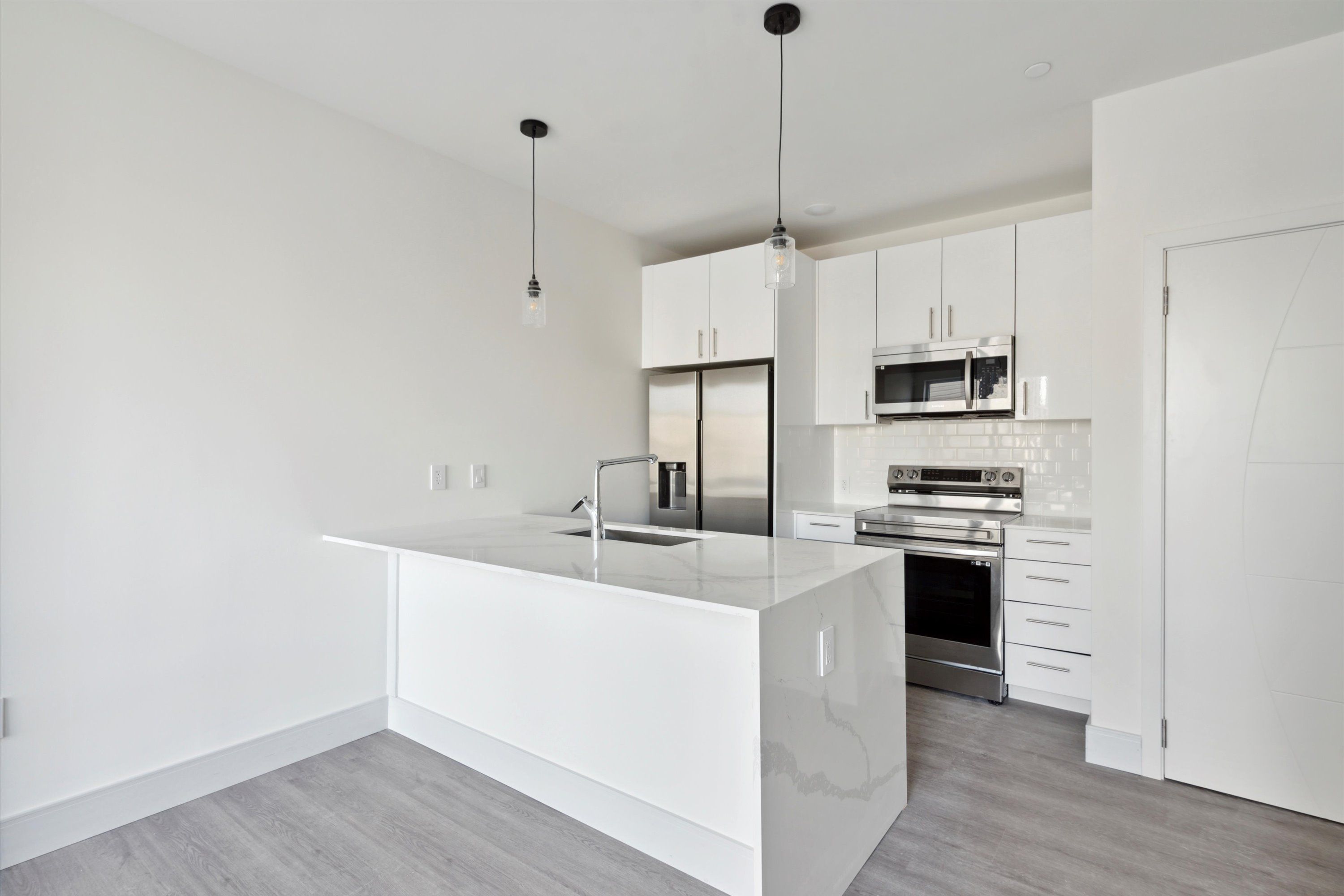 1221 E Fletcher St Unit 203