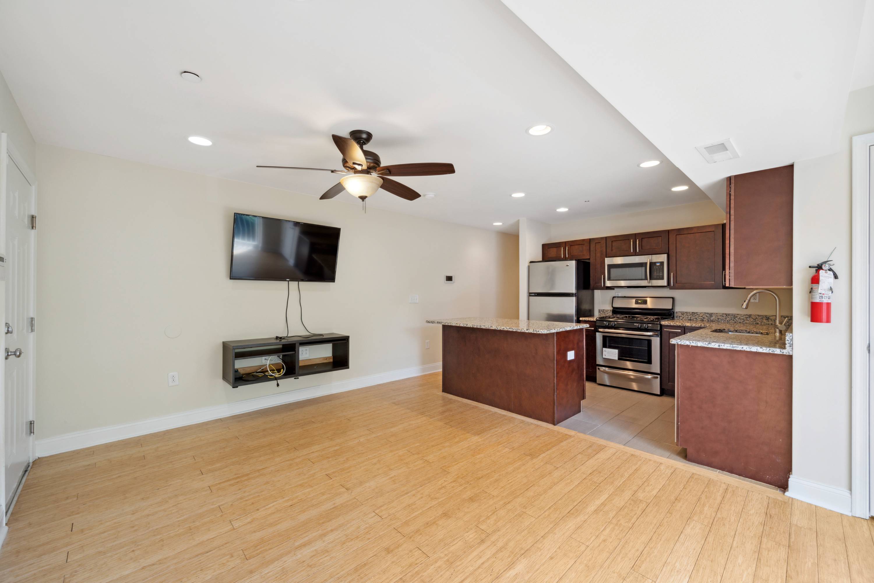 2129 N 17TH ST Unit B