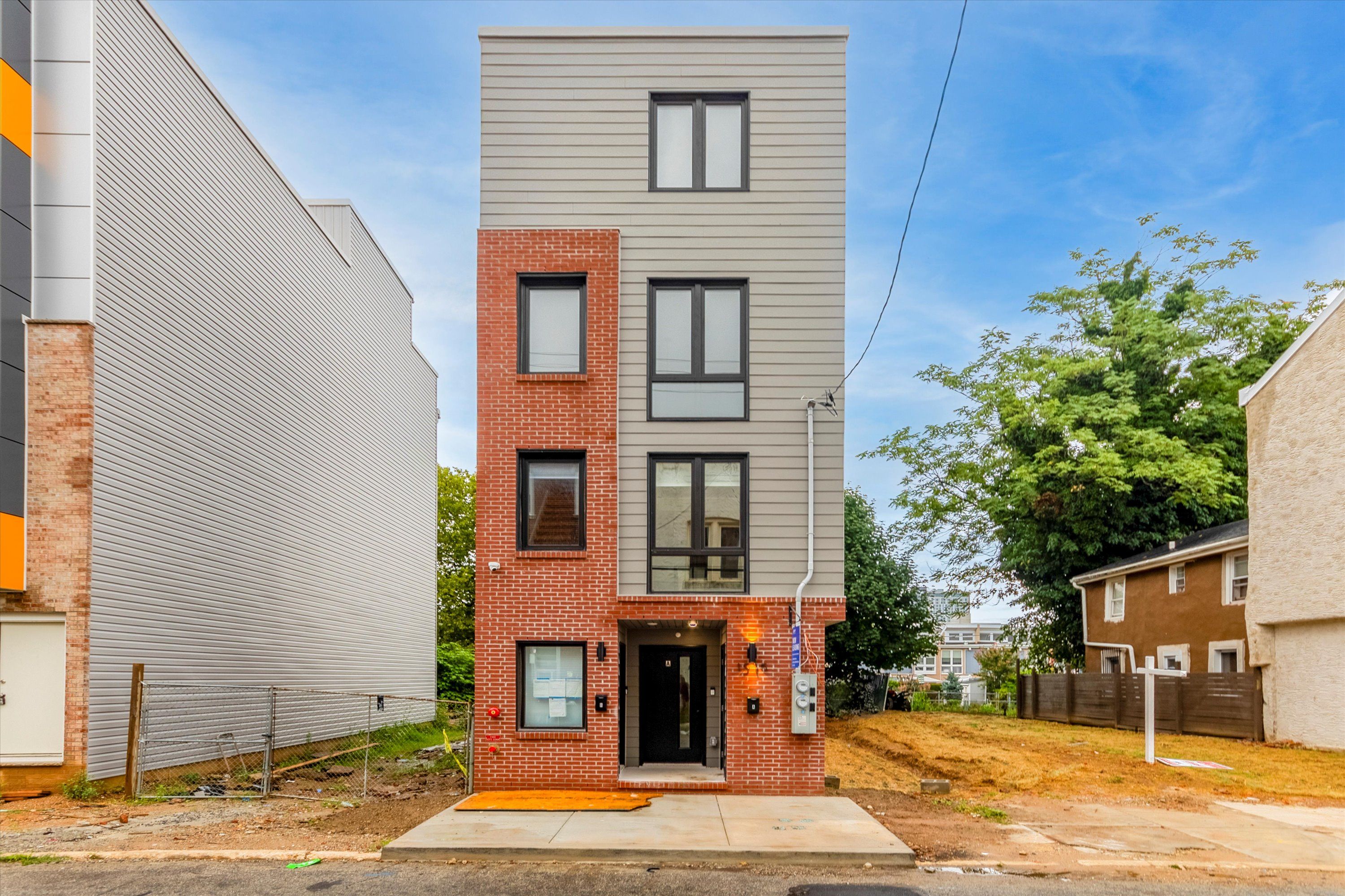 1515 W STILES ST Unit 2