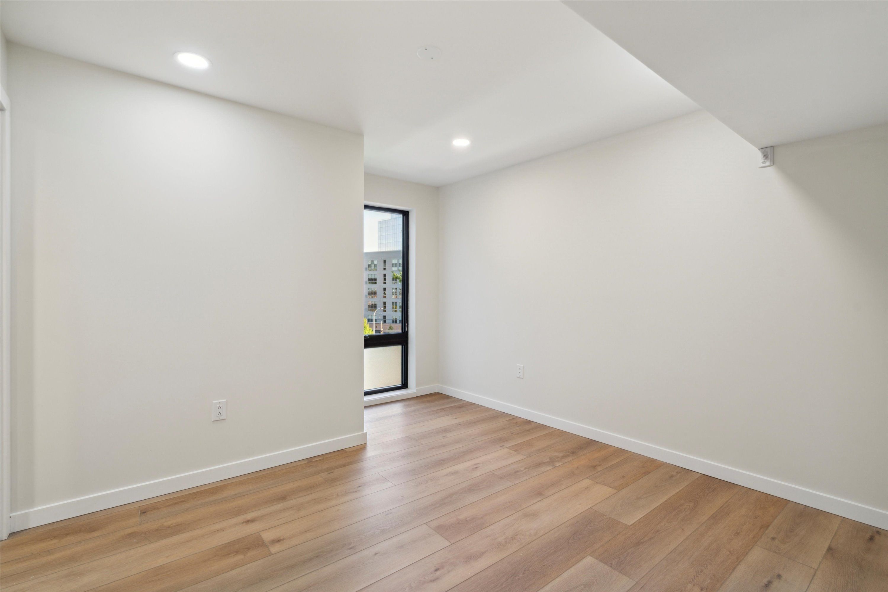 3804 Lancaster Ave Unit 401