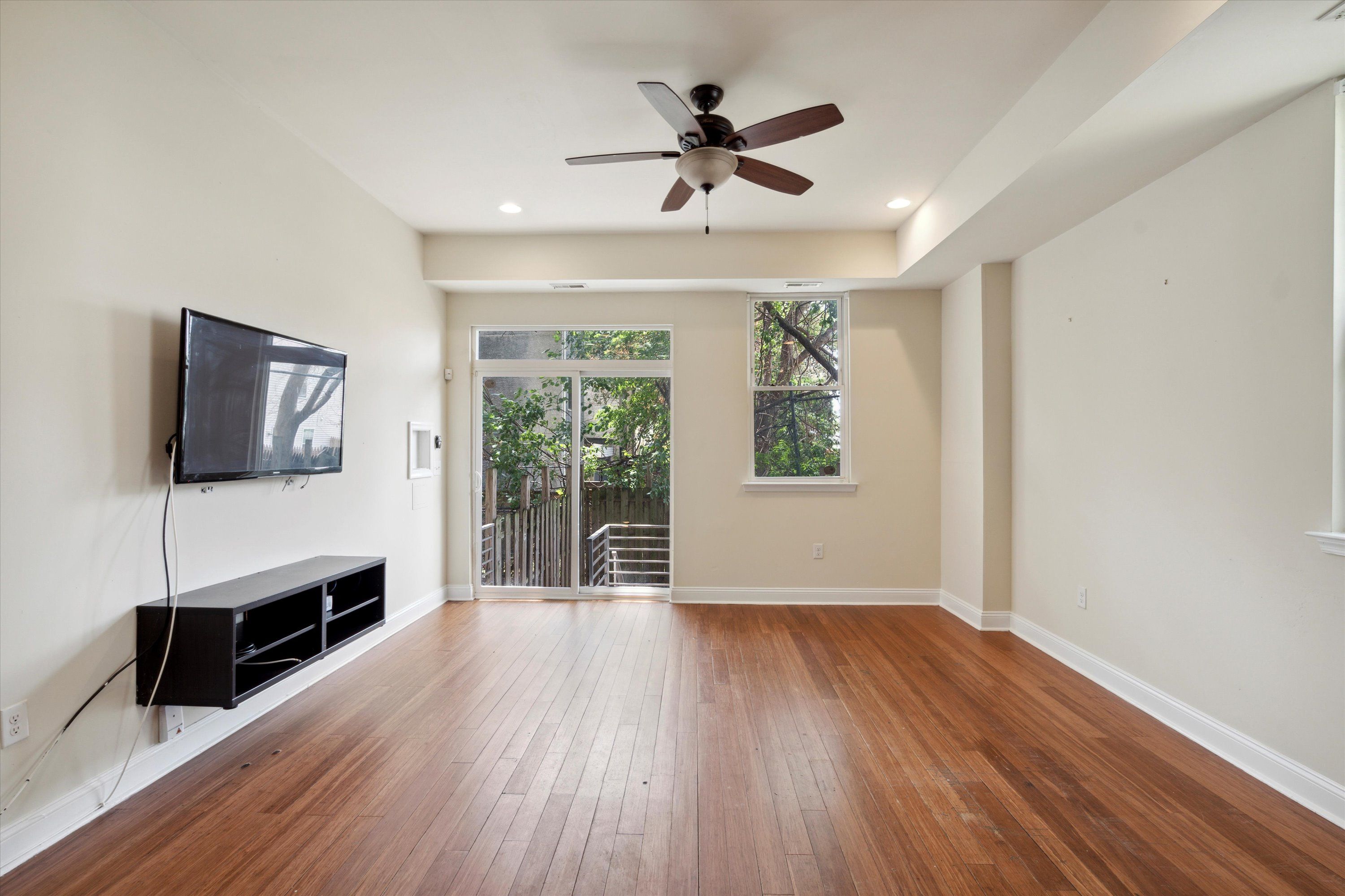 1832 W MONTGOMERY AVE Unit A
