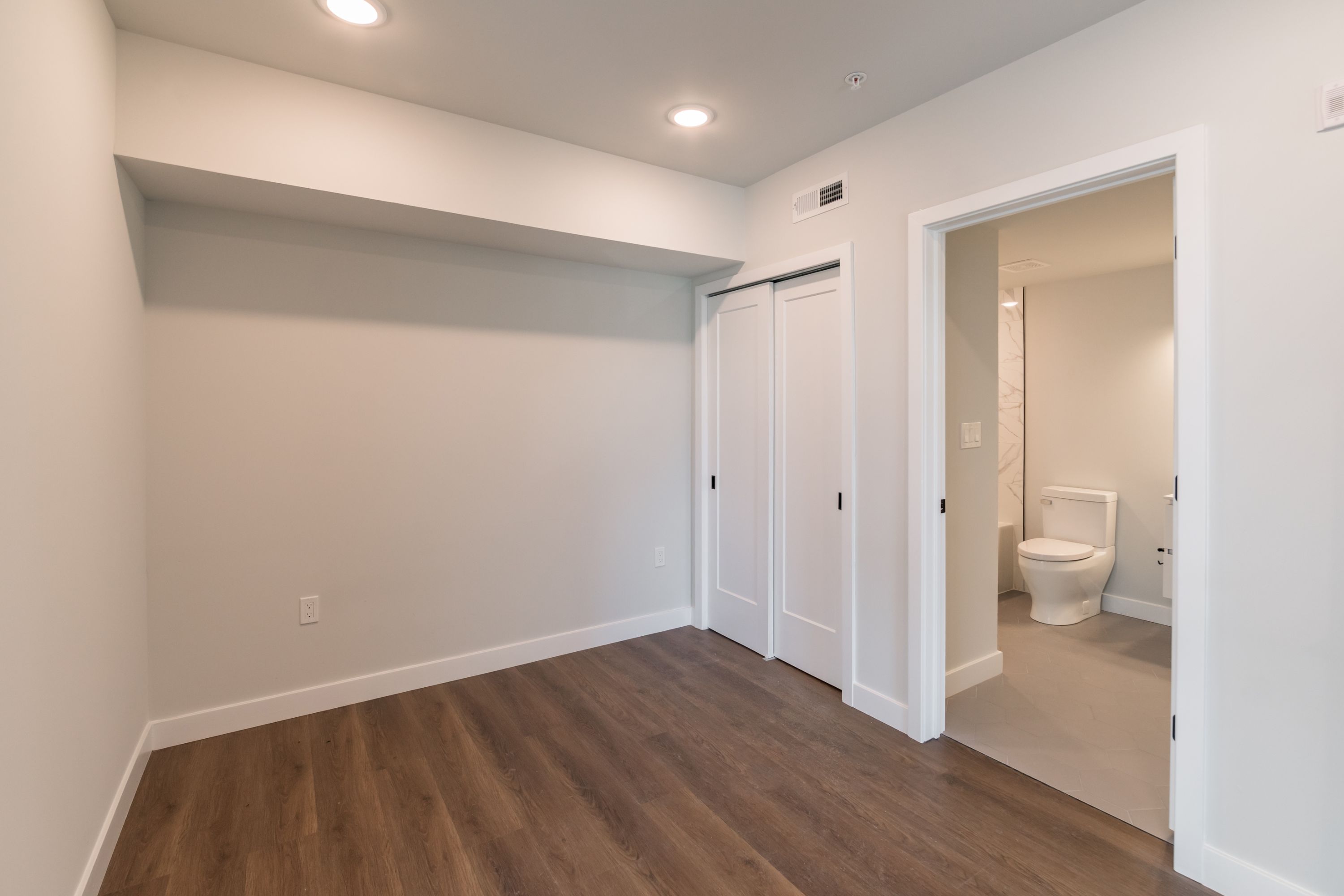 1102 GERMANTOWN AVENUE Unit 204