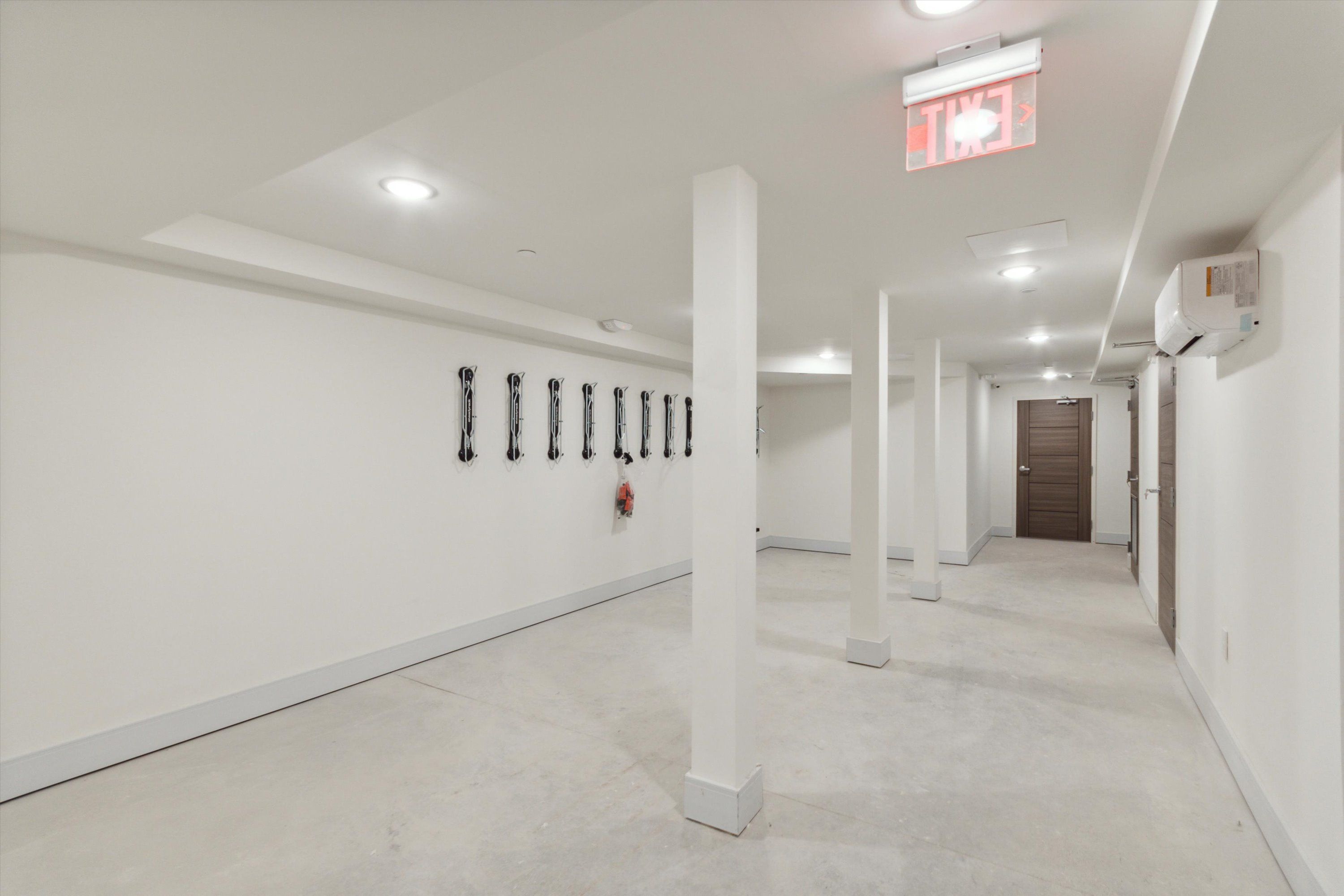 1221 E Fletcher St Unit 212