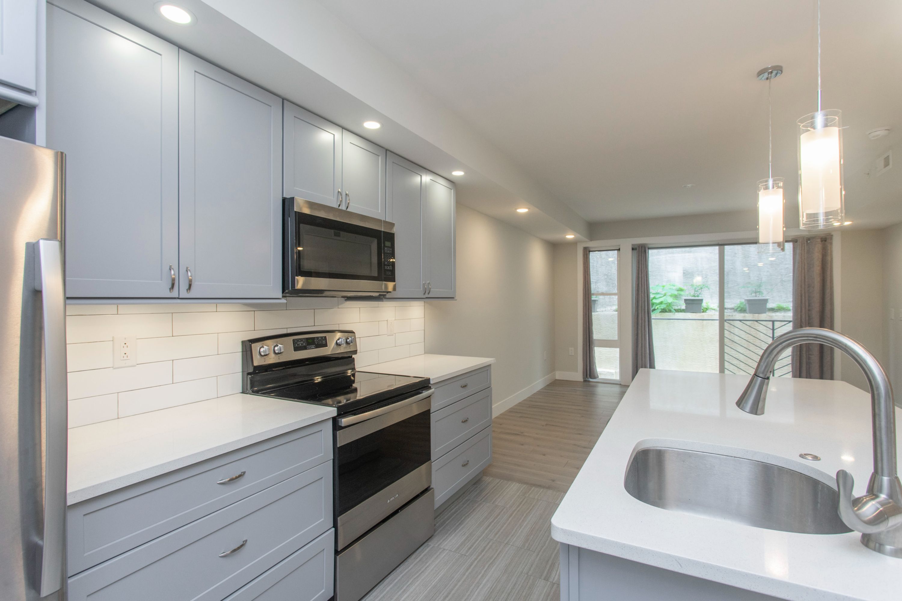 1533-39 PARRISH ST Unit 2F