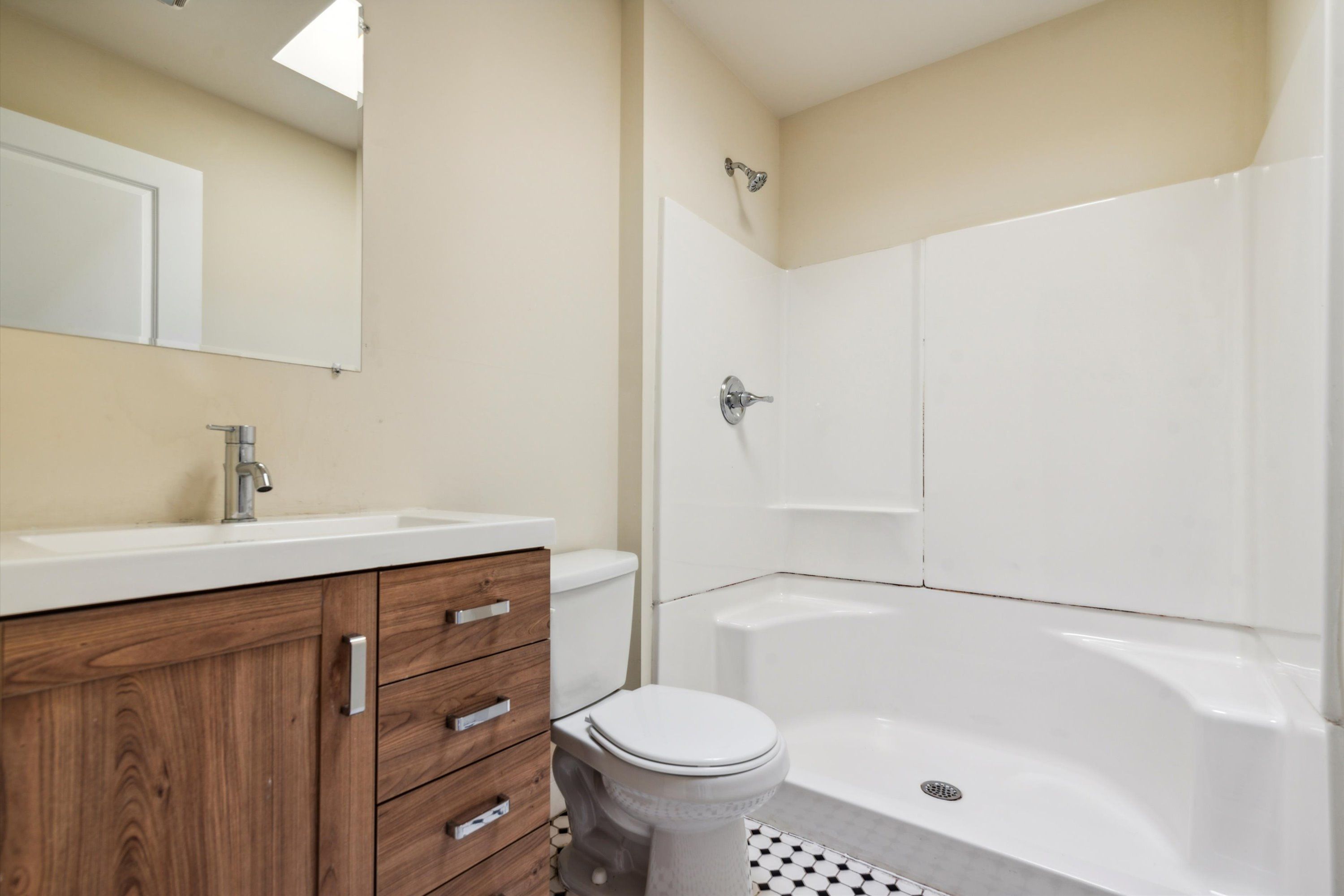 1705 ARLINGTON ST Unit B