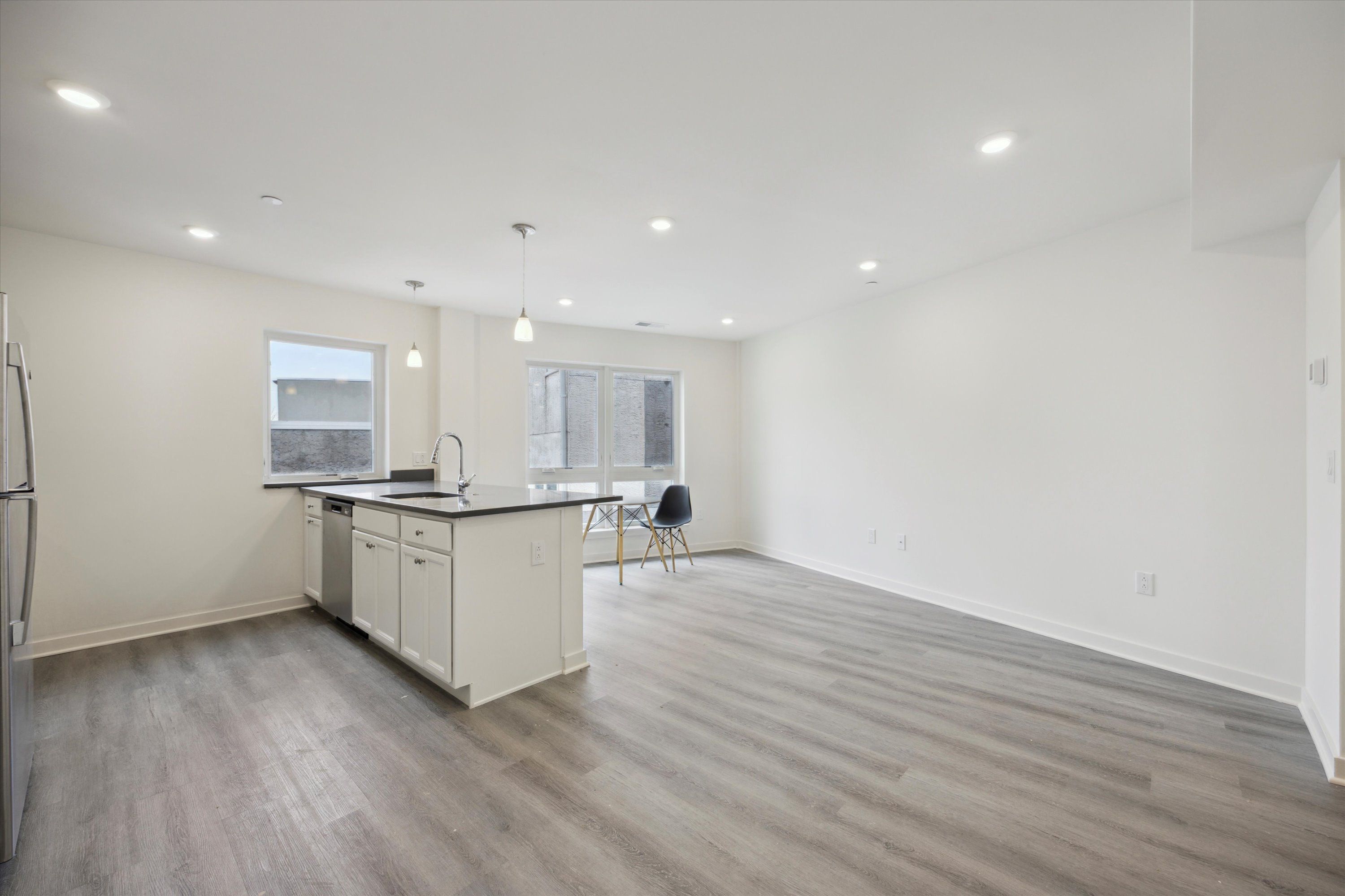 2451 FRANKFORD AVE Unit 203