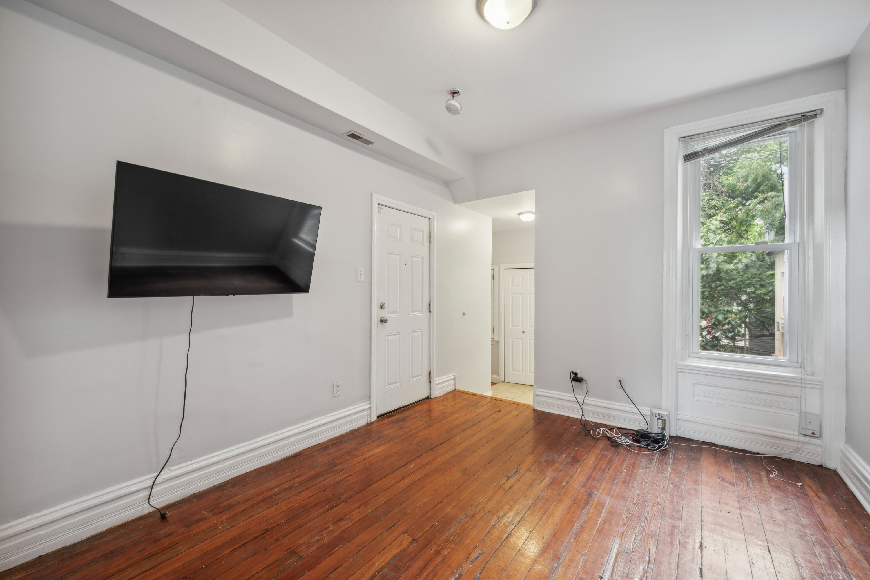 1729 W MONTGOMERY AVE Unit 2