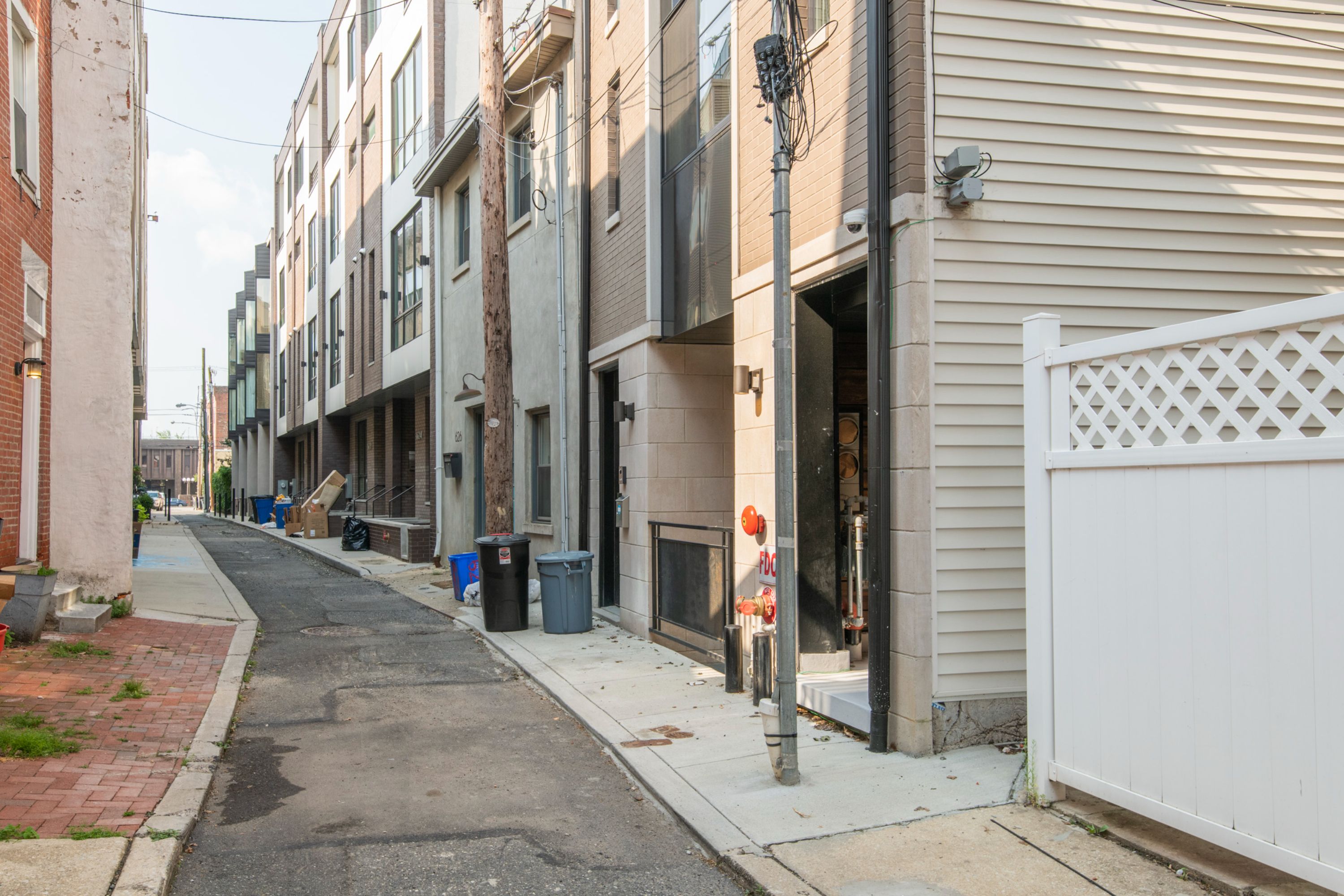 628 N Bodine ST Unit 1