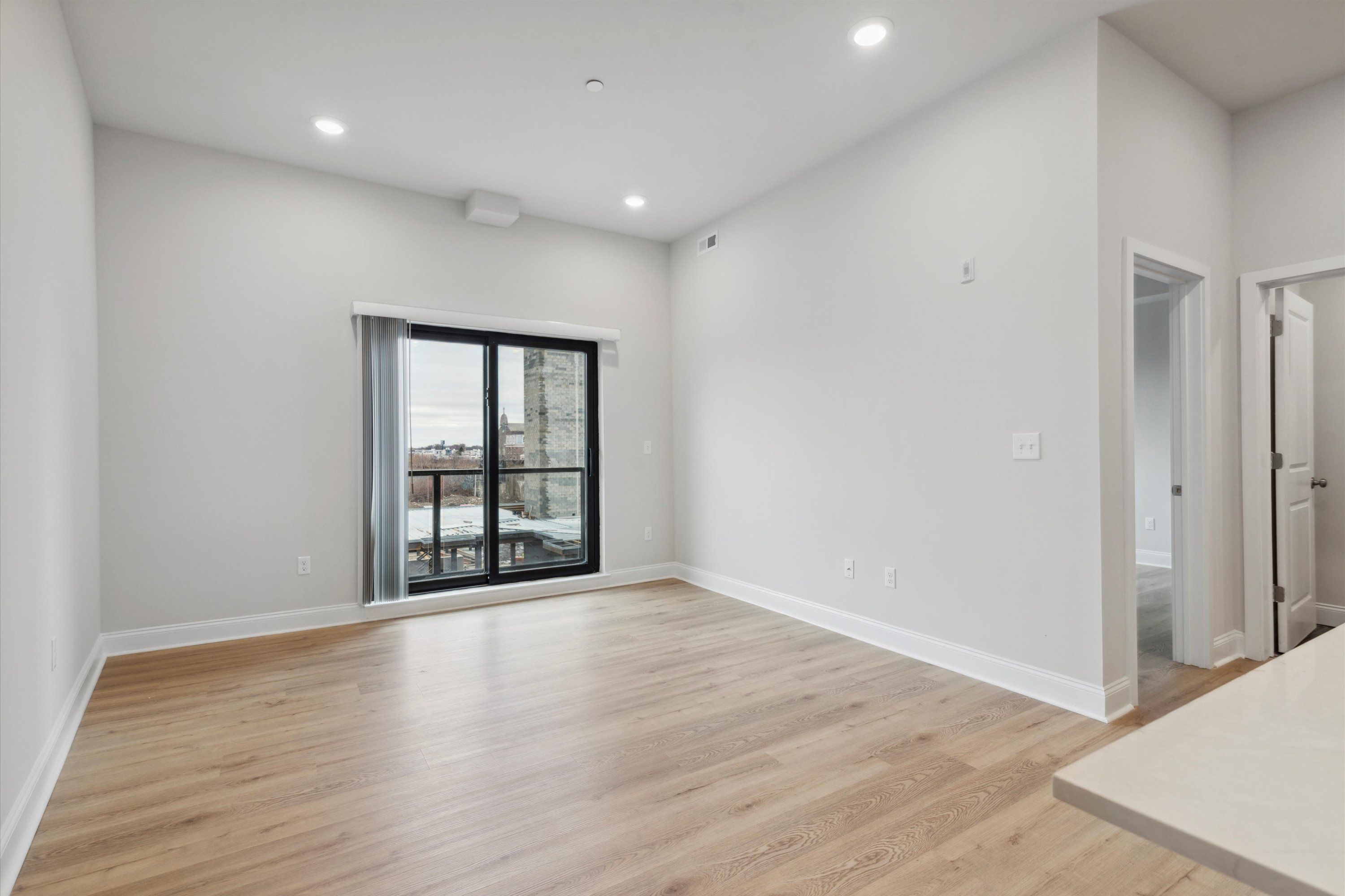 2157 E LEHIGH AVE Unit 403