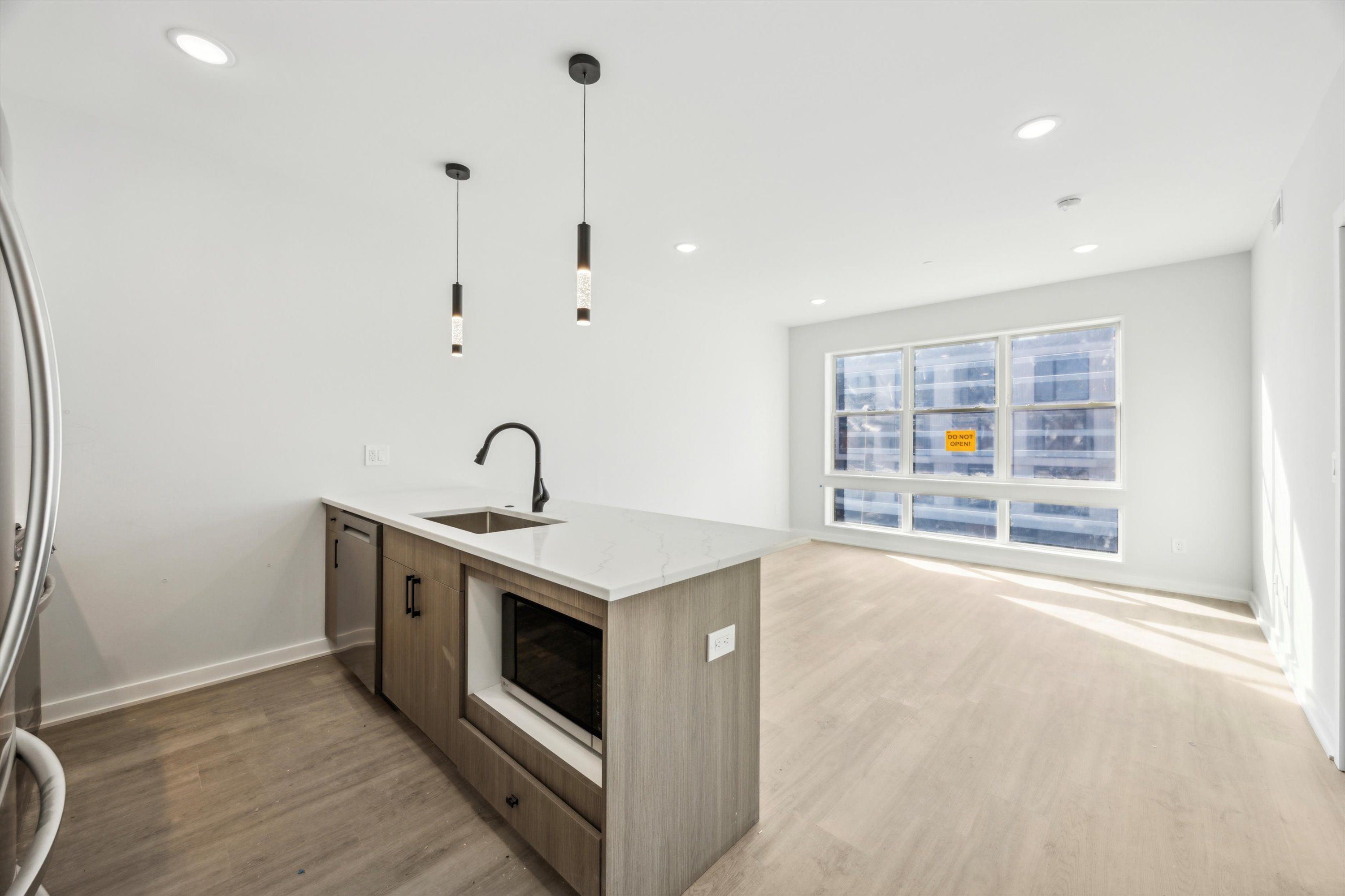 3729 LANCASTER AVE Unit 201