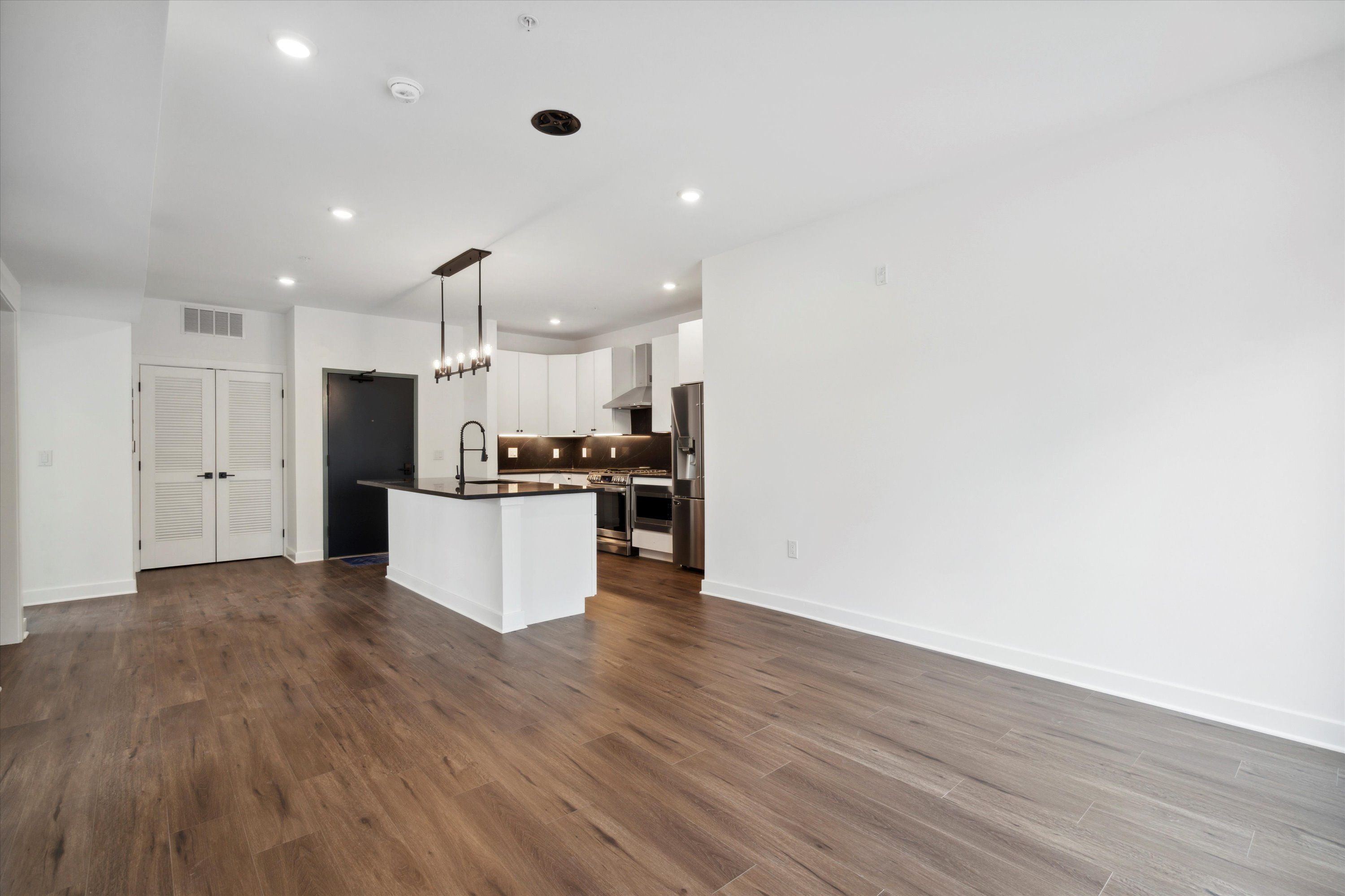 2636 E YORK ST Unit 207