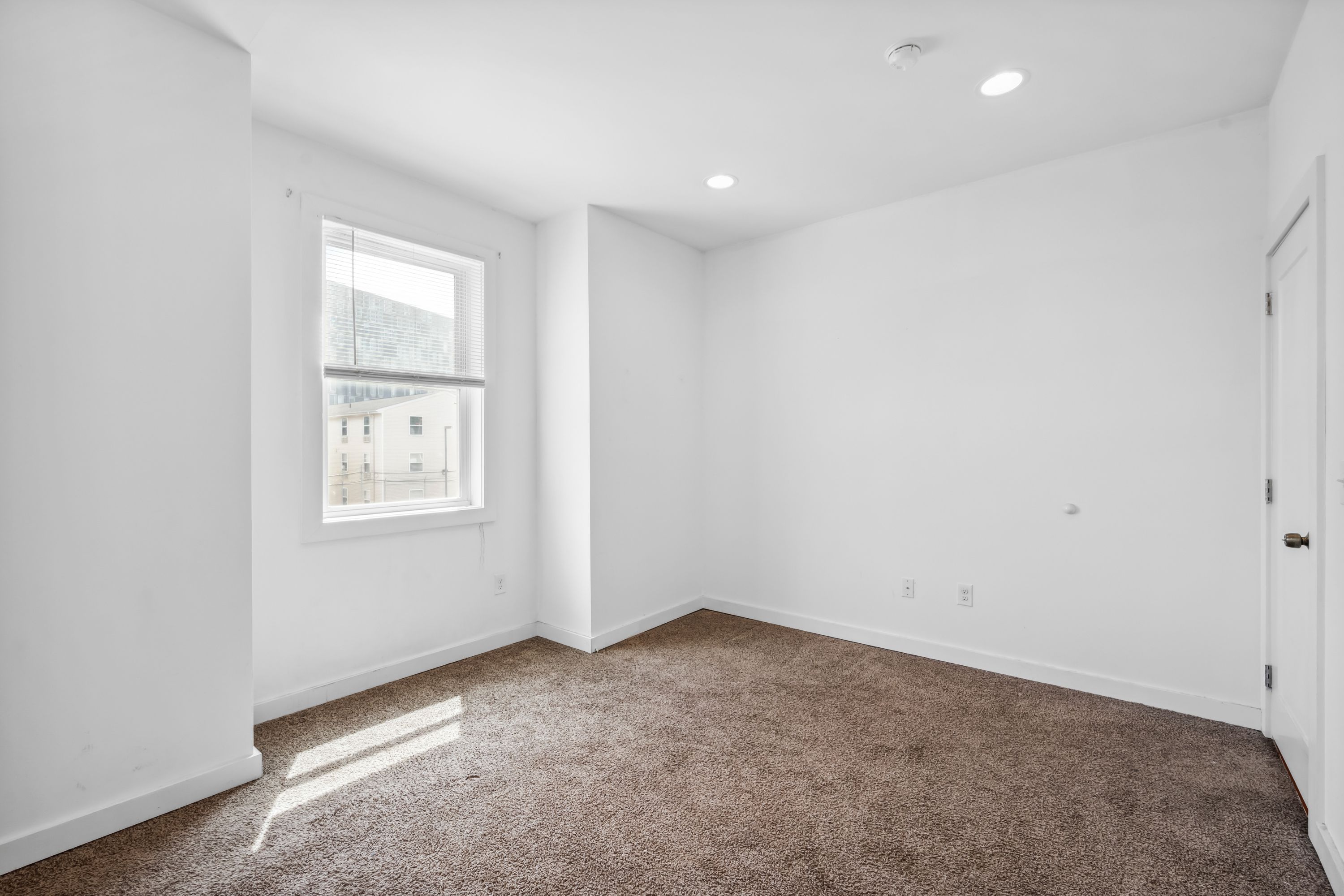 1632 N SYDENHAM ST Unit 2