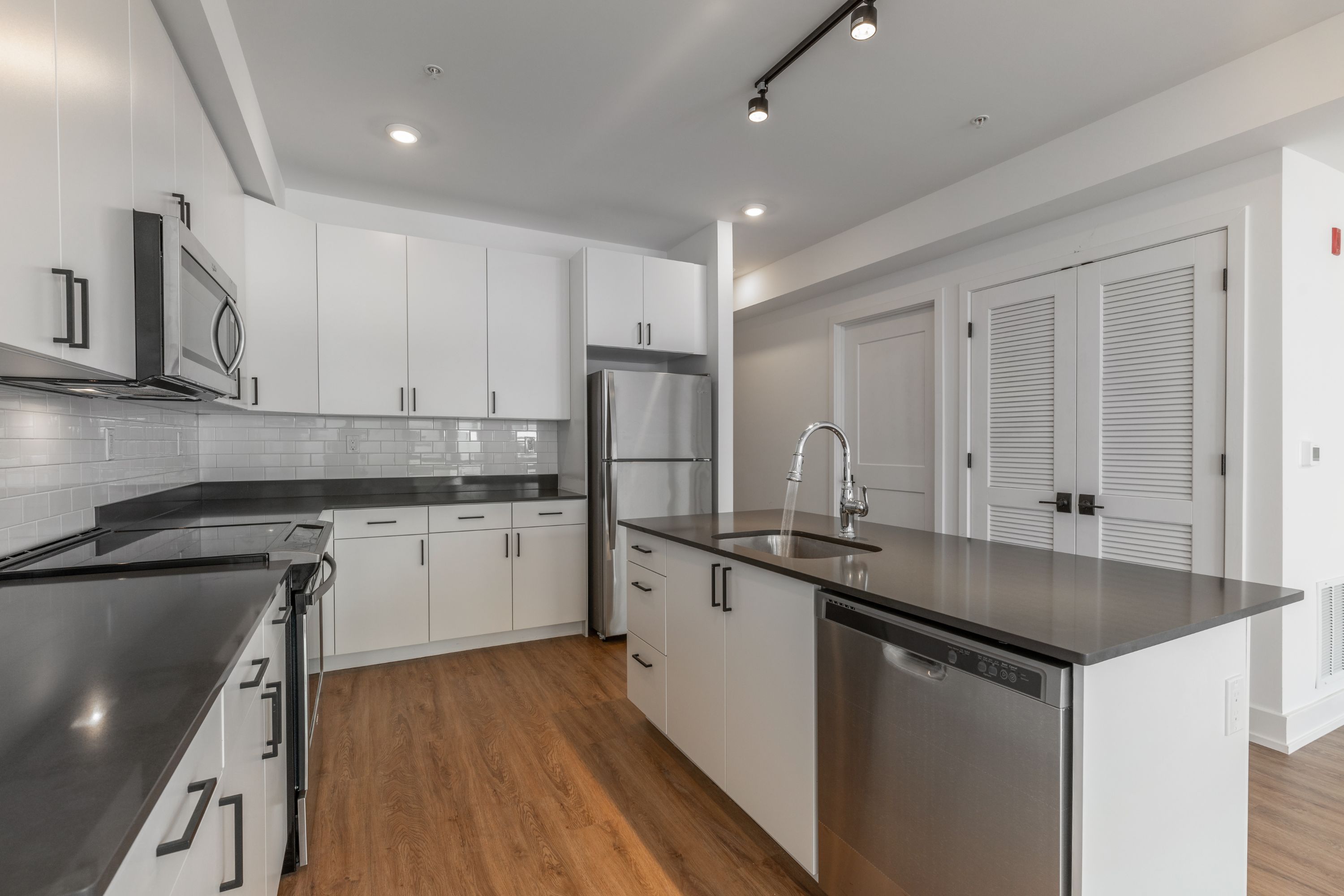 1519 Ridge Ave Unit 504