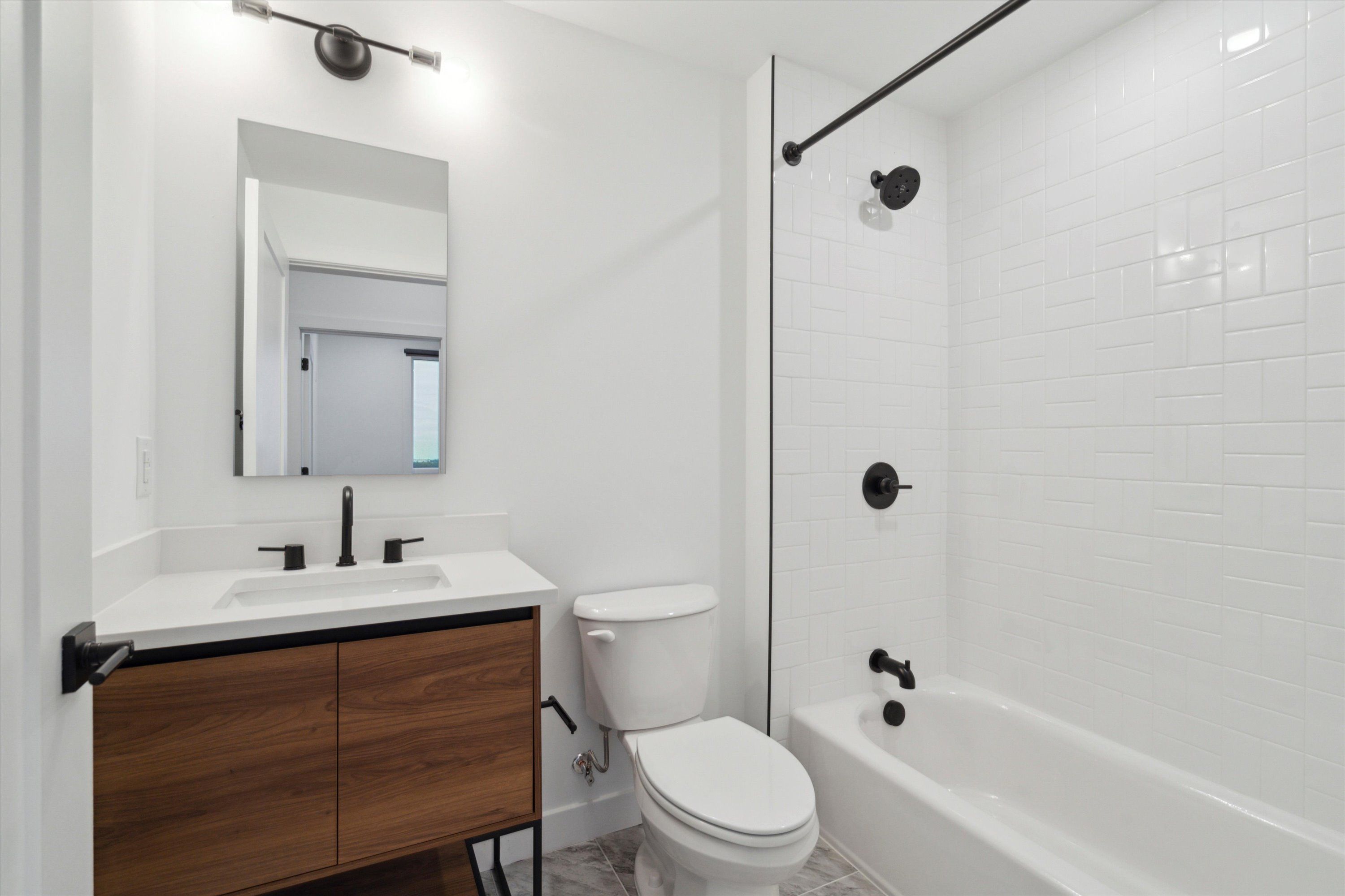 2636 E YORK ST Unit 605
