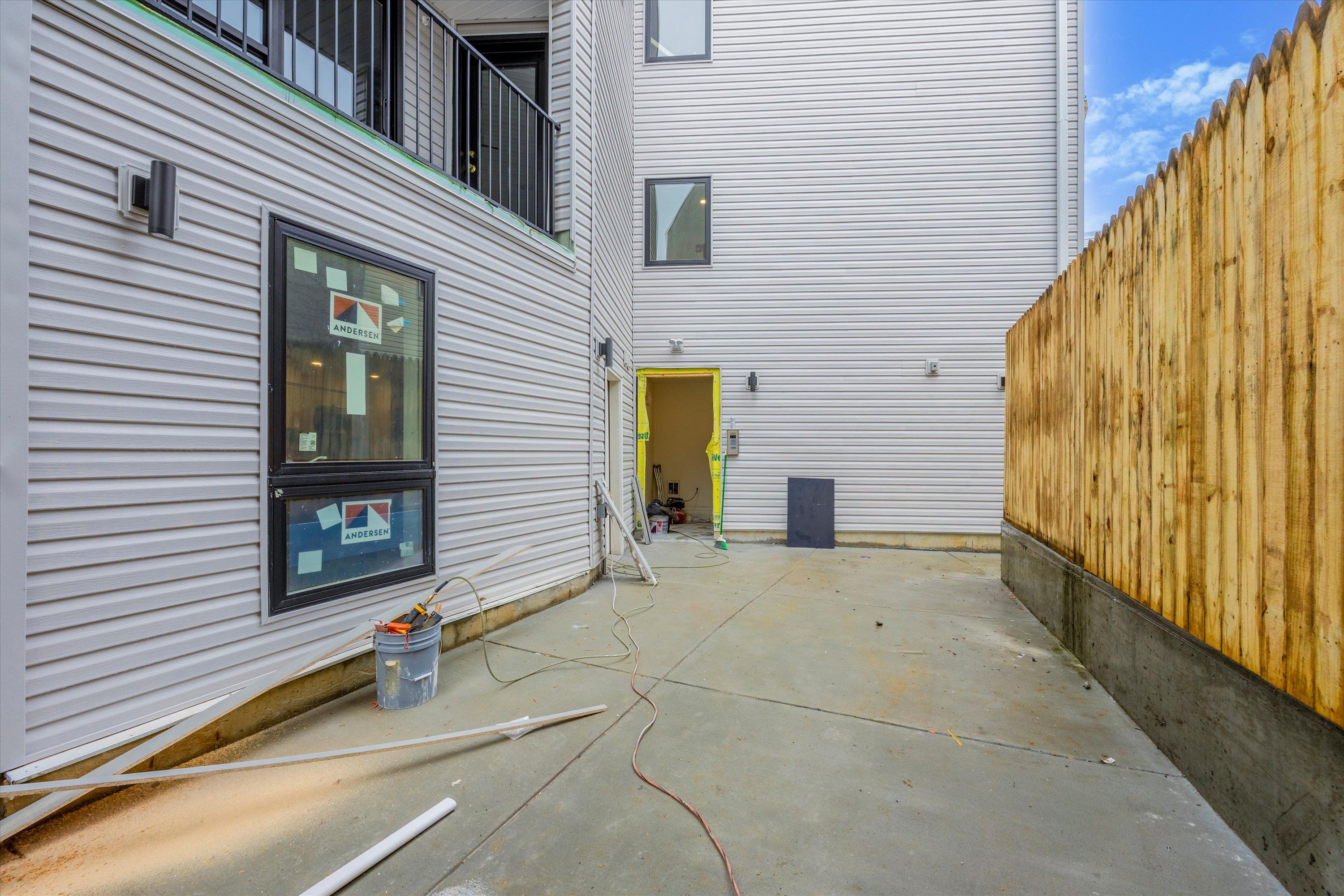 2451 FRANKFORD AVE Unit 203