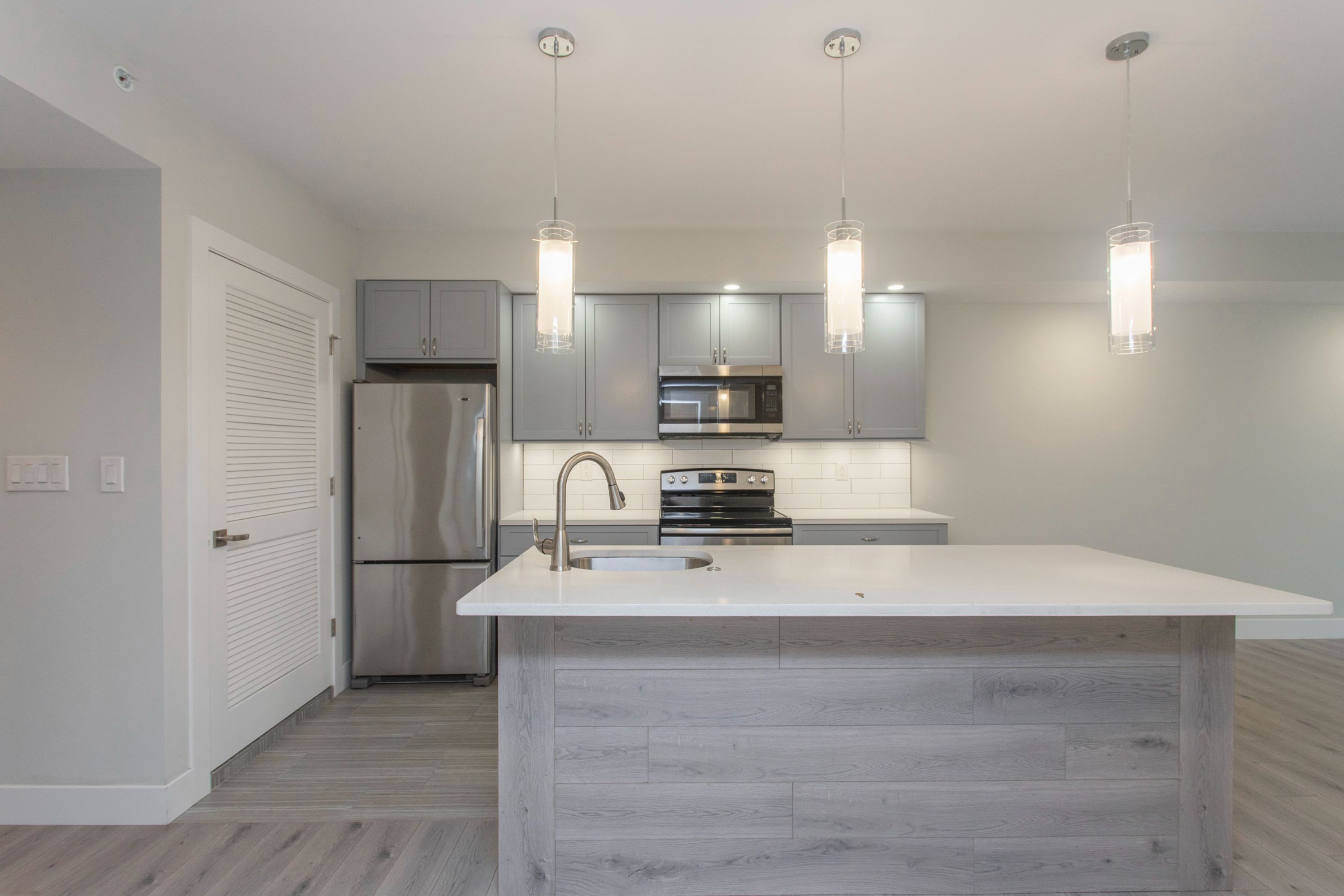 1533-39 PARRISH ST Unit 2F