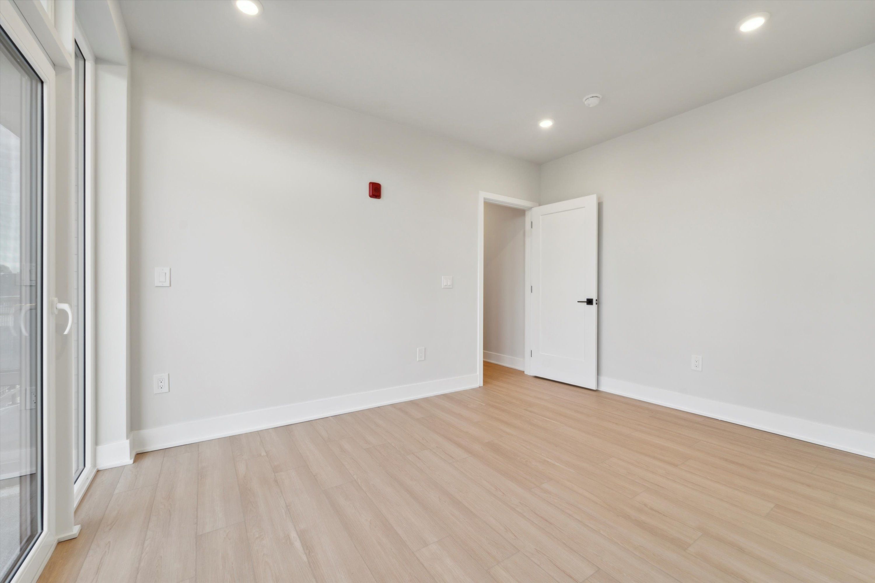 6910 Ridge Avenue Unit 201