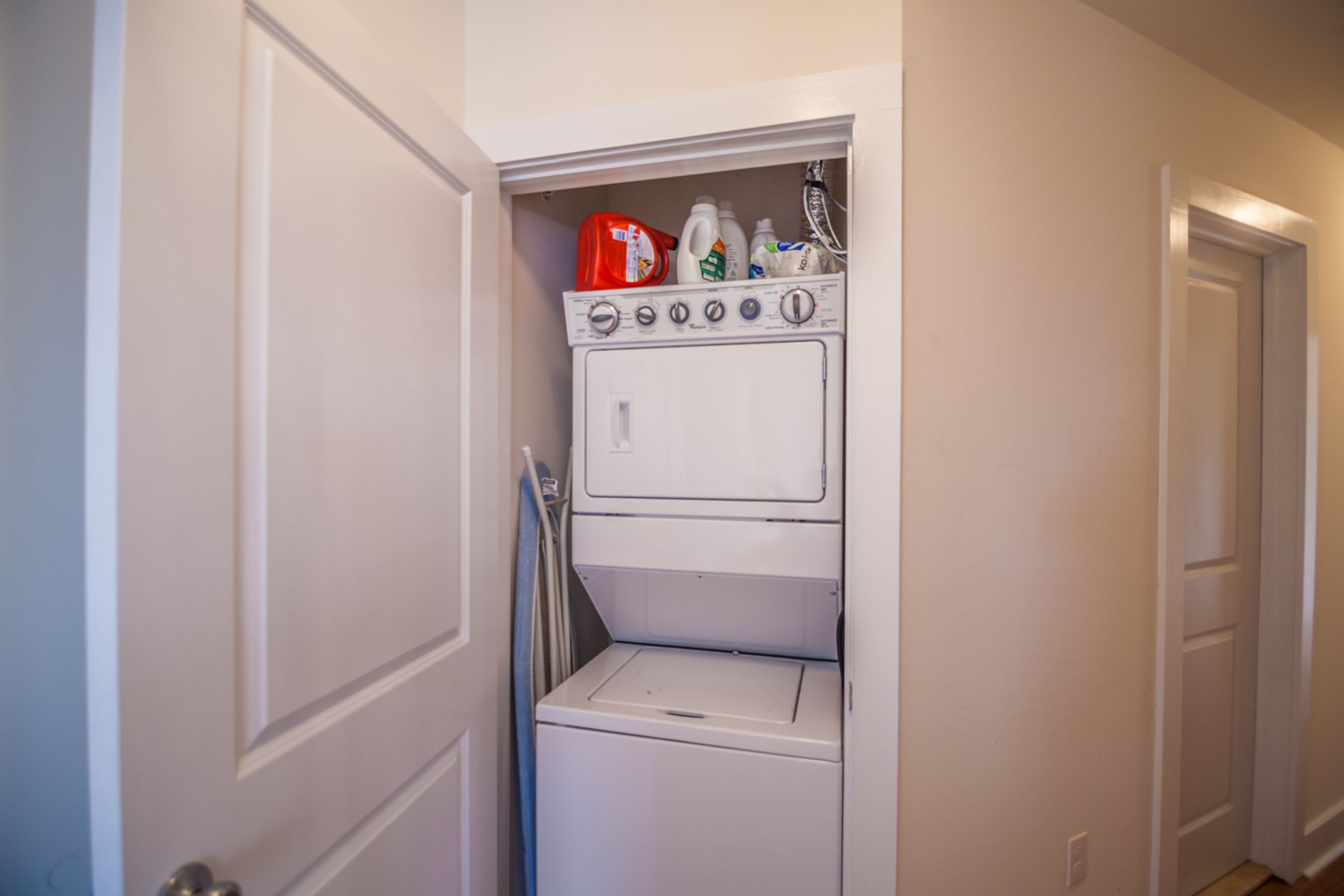 3842 LANCASTER AVE Unit 2