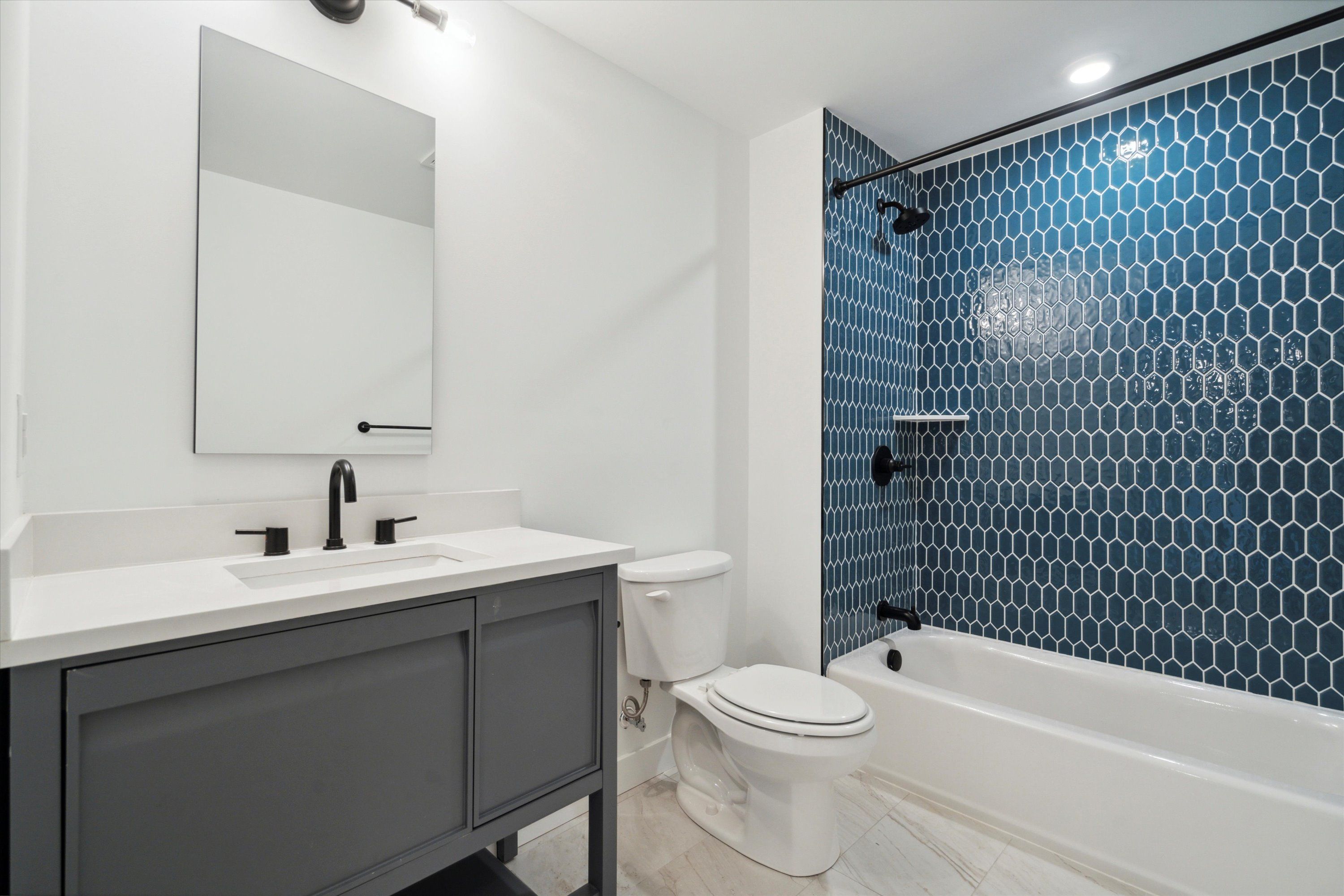 2636 E YORK ST Unit 307