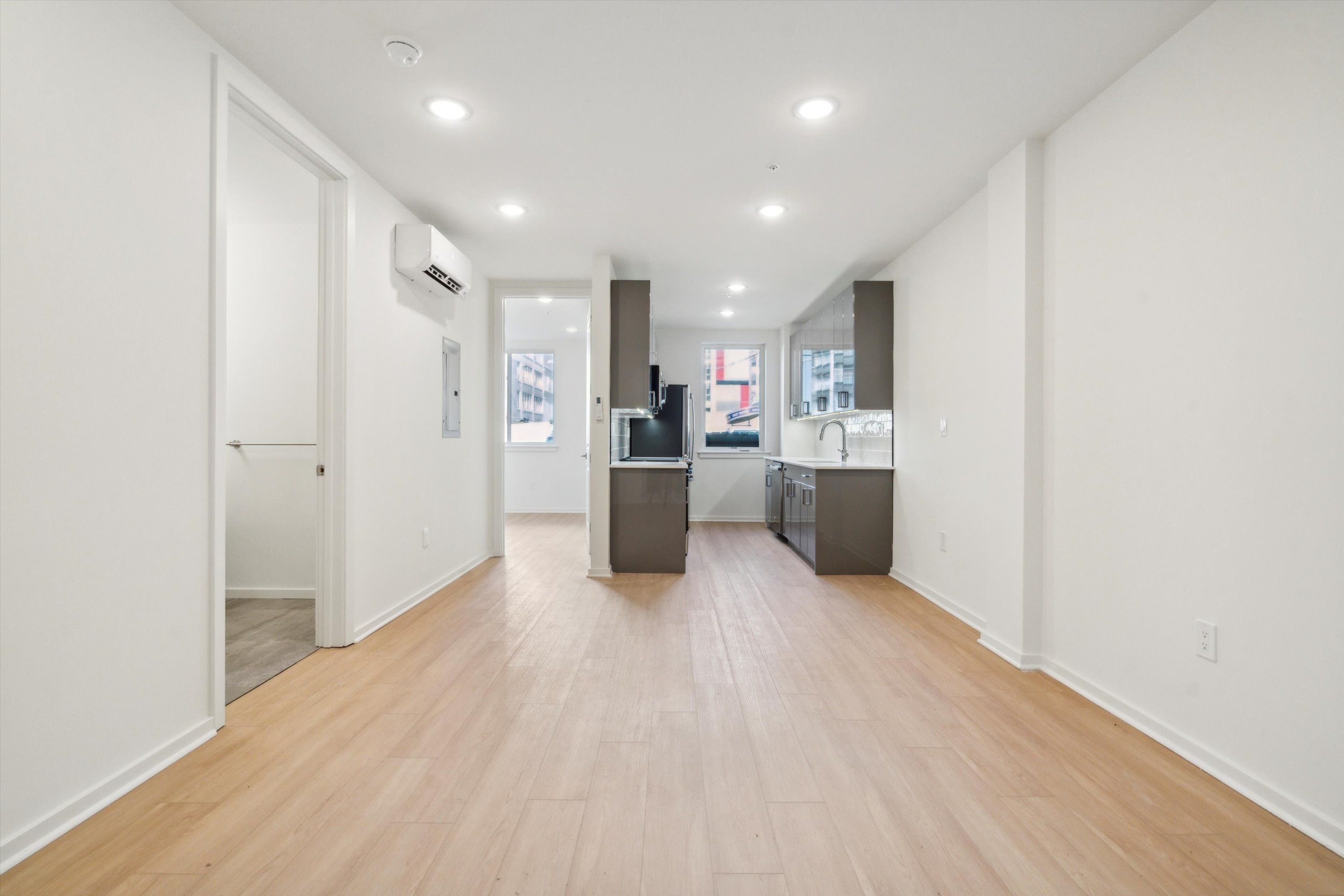 225 N 12TH ST Unit 104