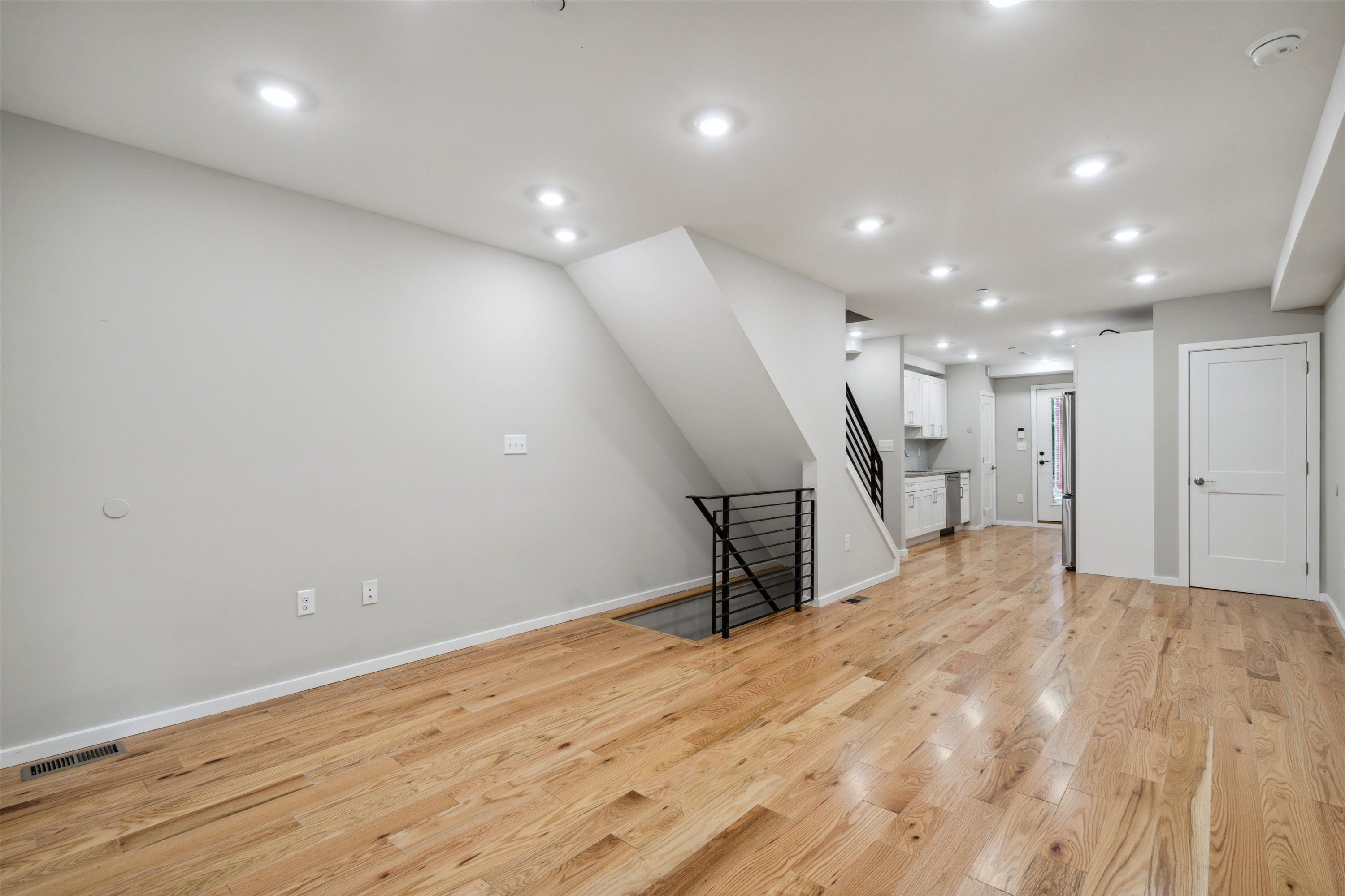 1705 SEYBERT ST Unit 1