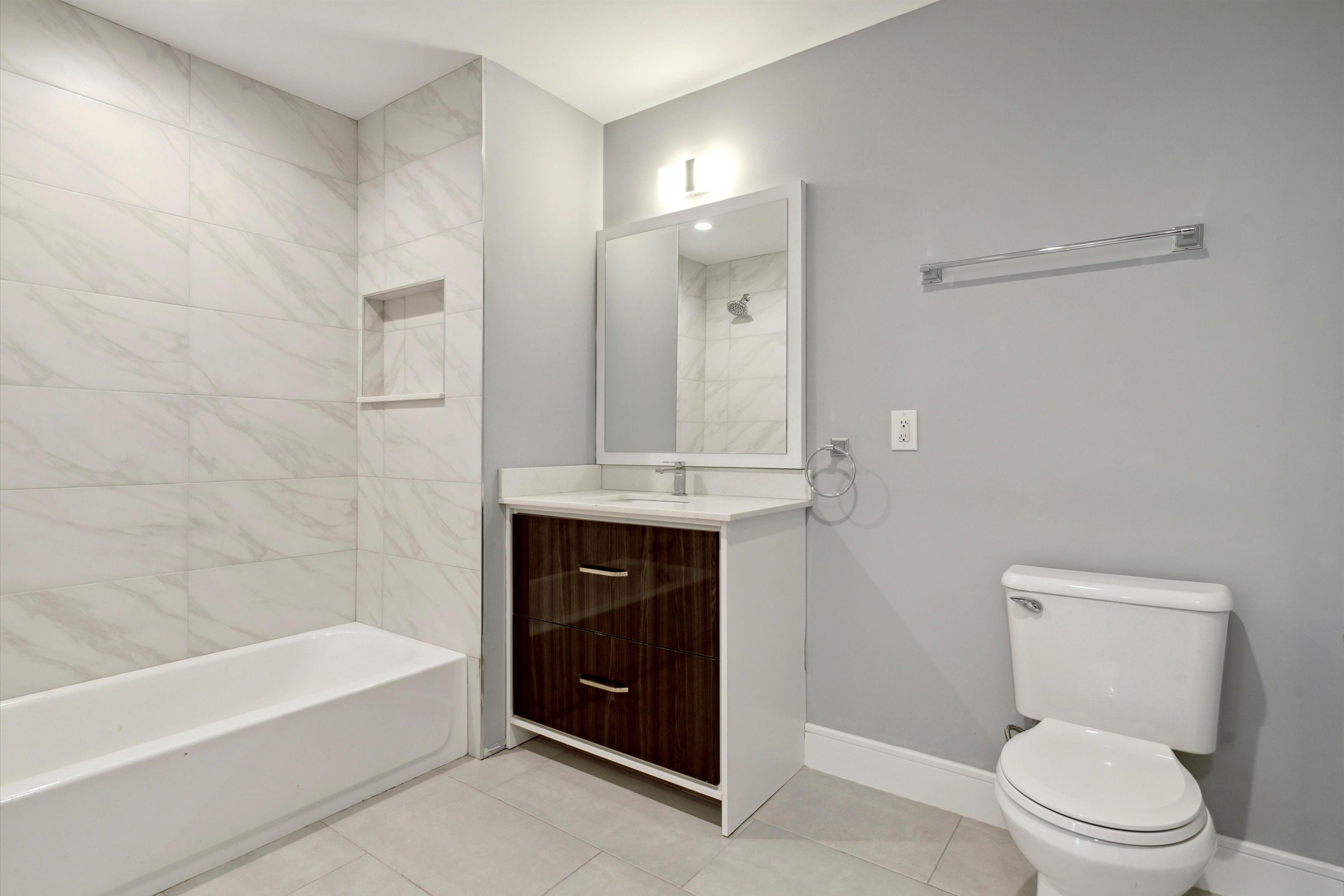 1222 N Marshall ST Unit 102