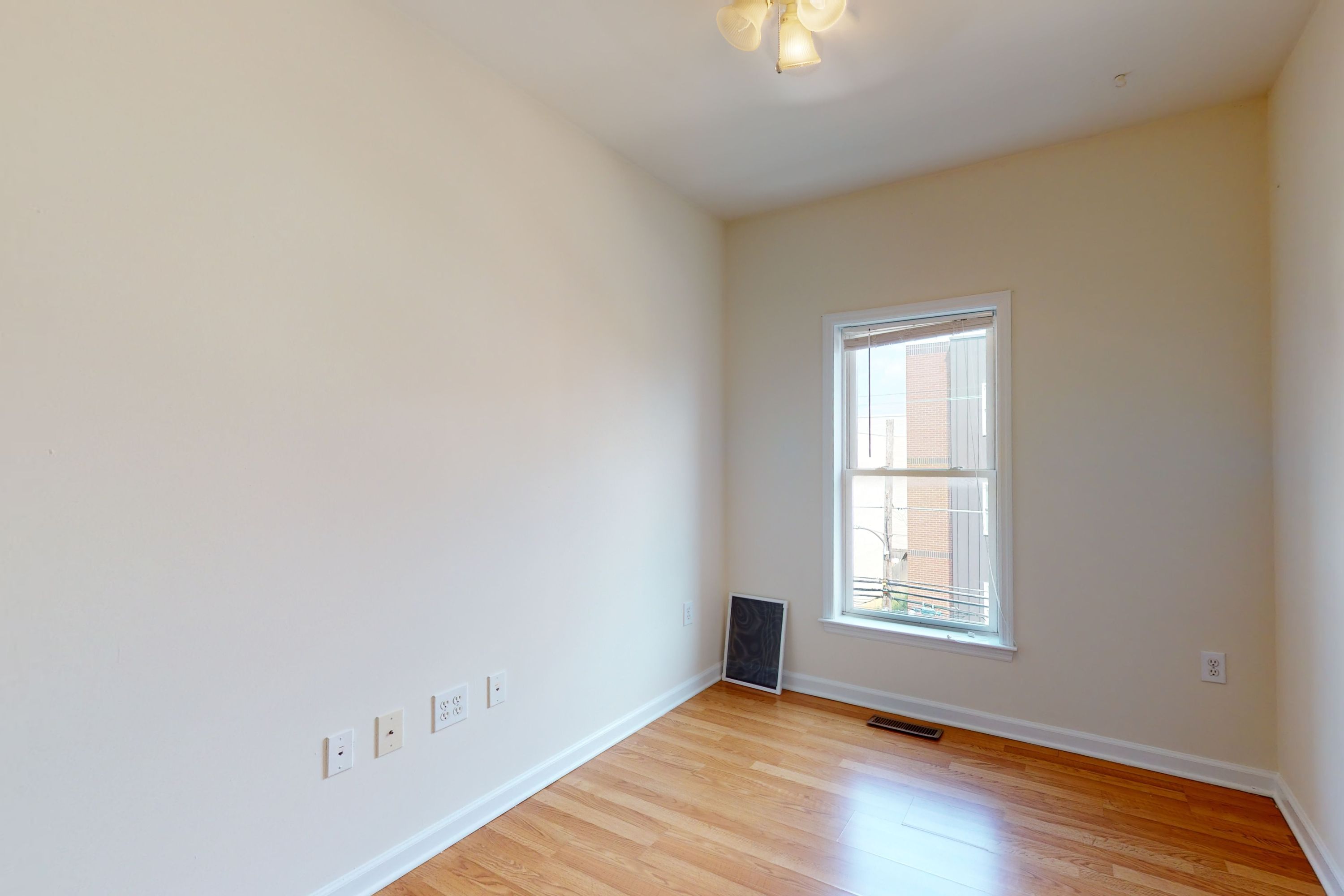 2018 N 17th ST