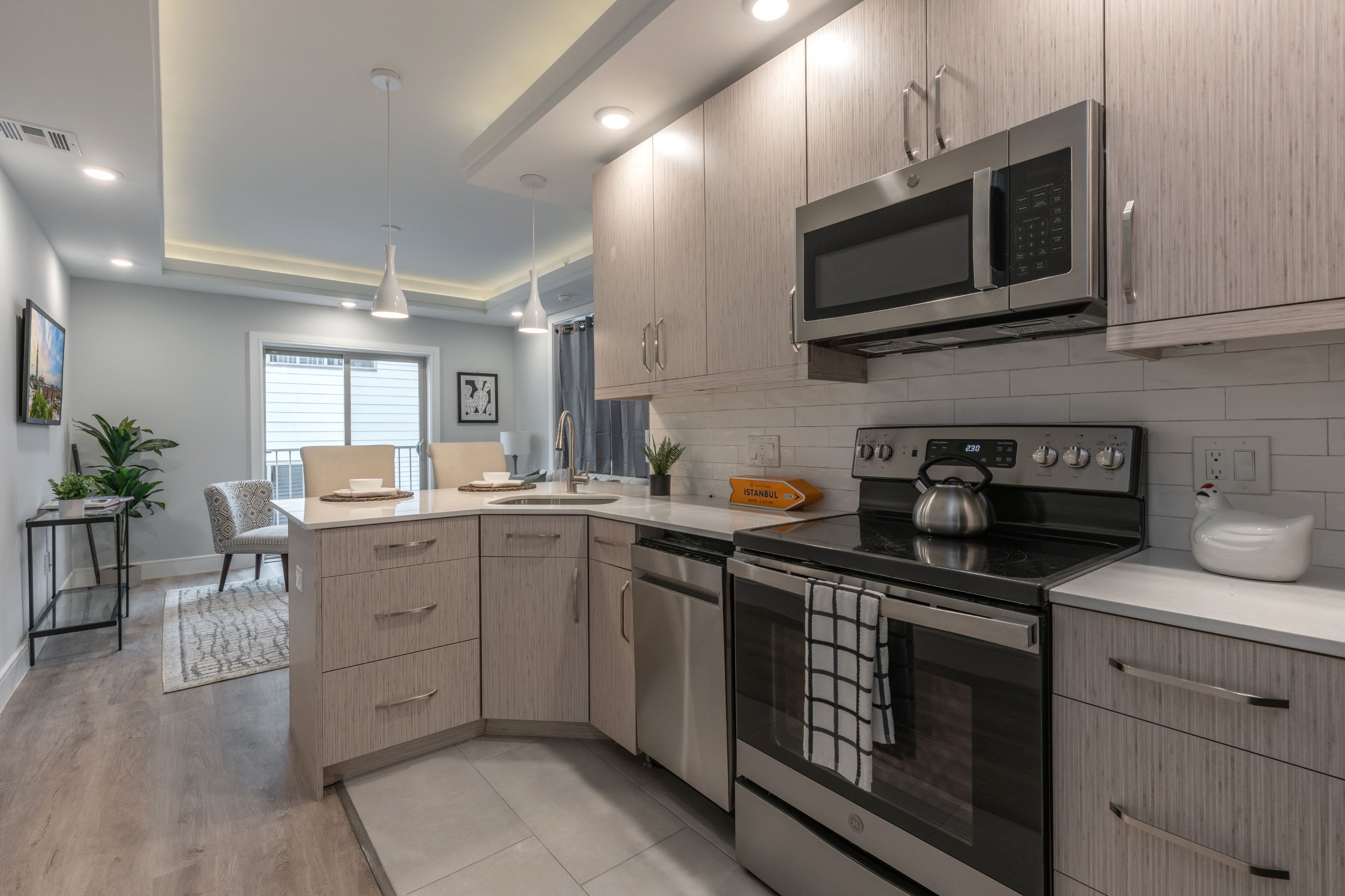 1222 N Marshall ST Unit 202