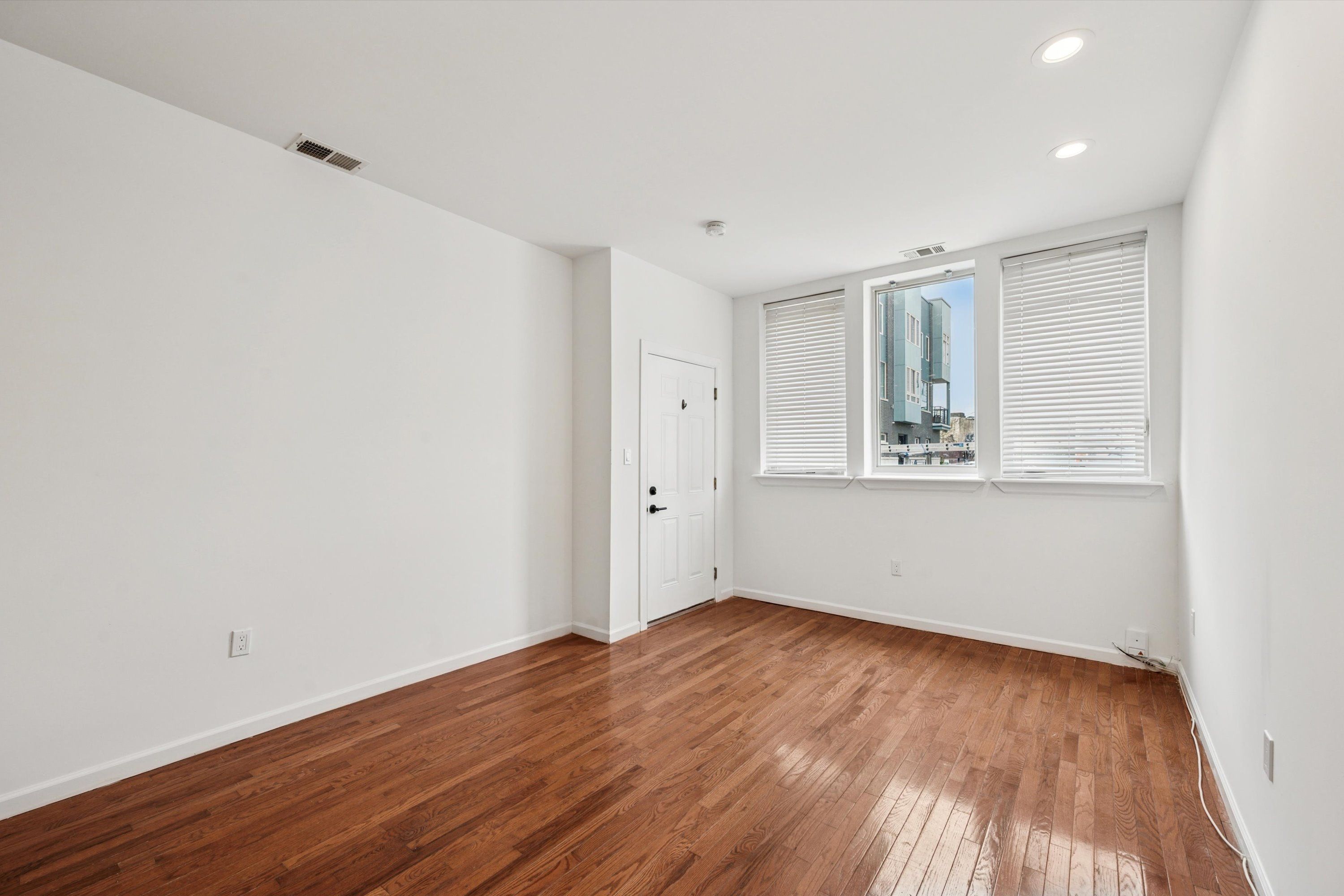 1629 GERMANTOWN AVE Unit 1