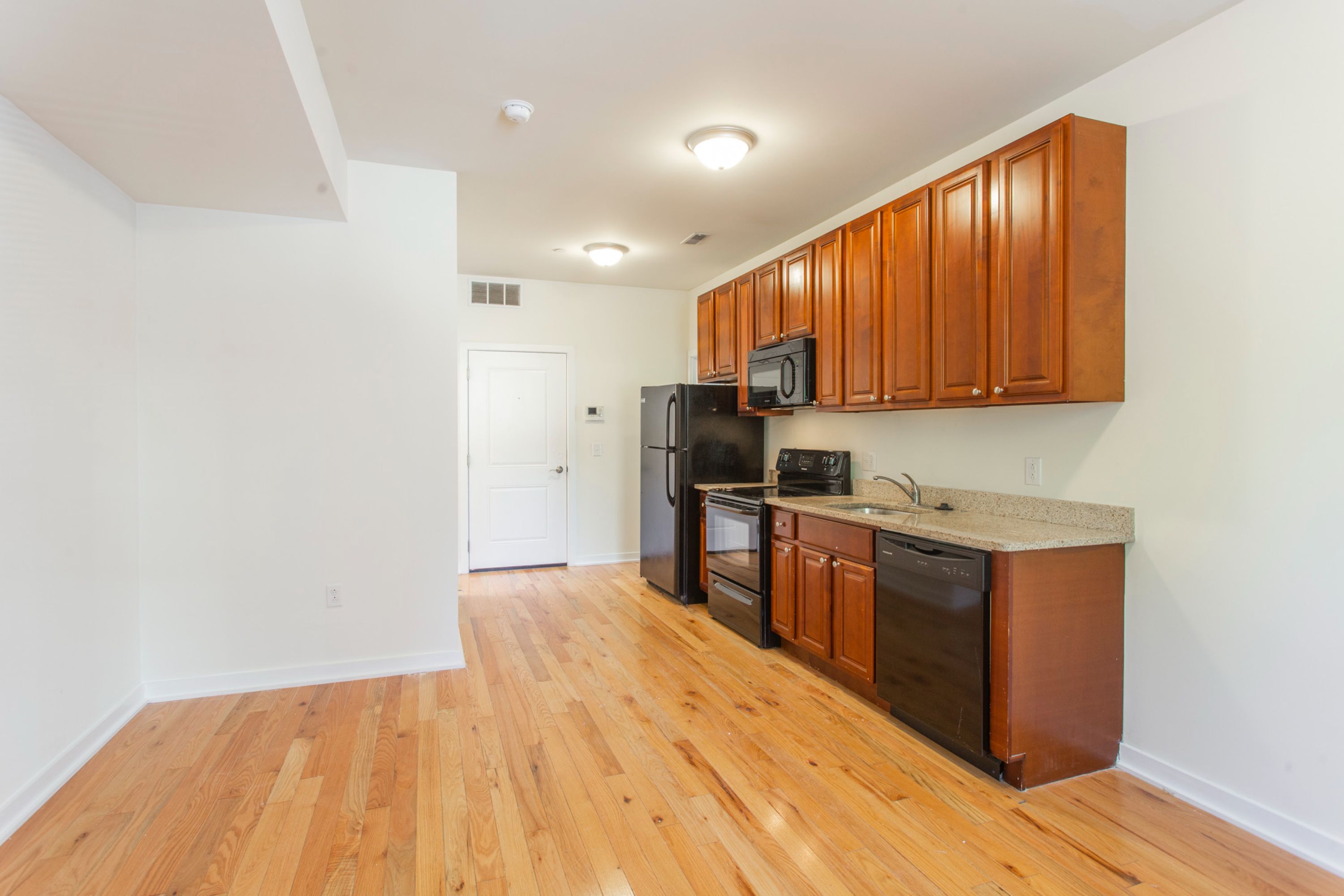 1310 N CARLISLE ST Unit 2R