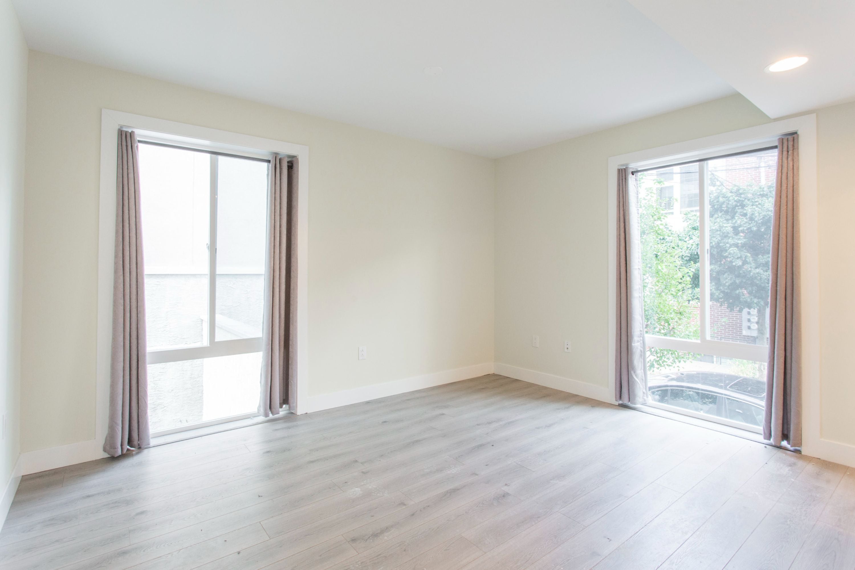 1533-39 PARRISH ST Unit 3F