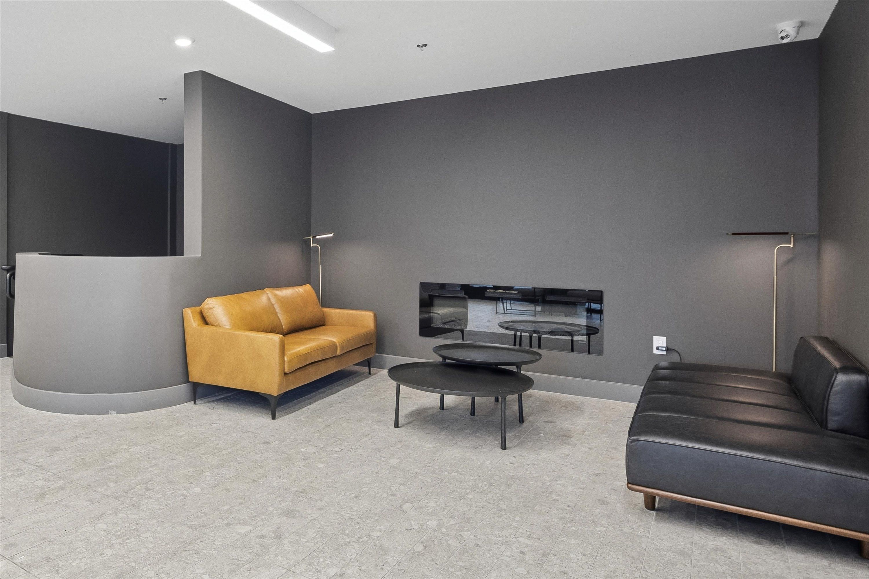 6910 Ridge Avenue Unit 220