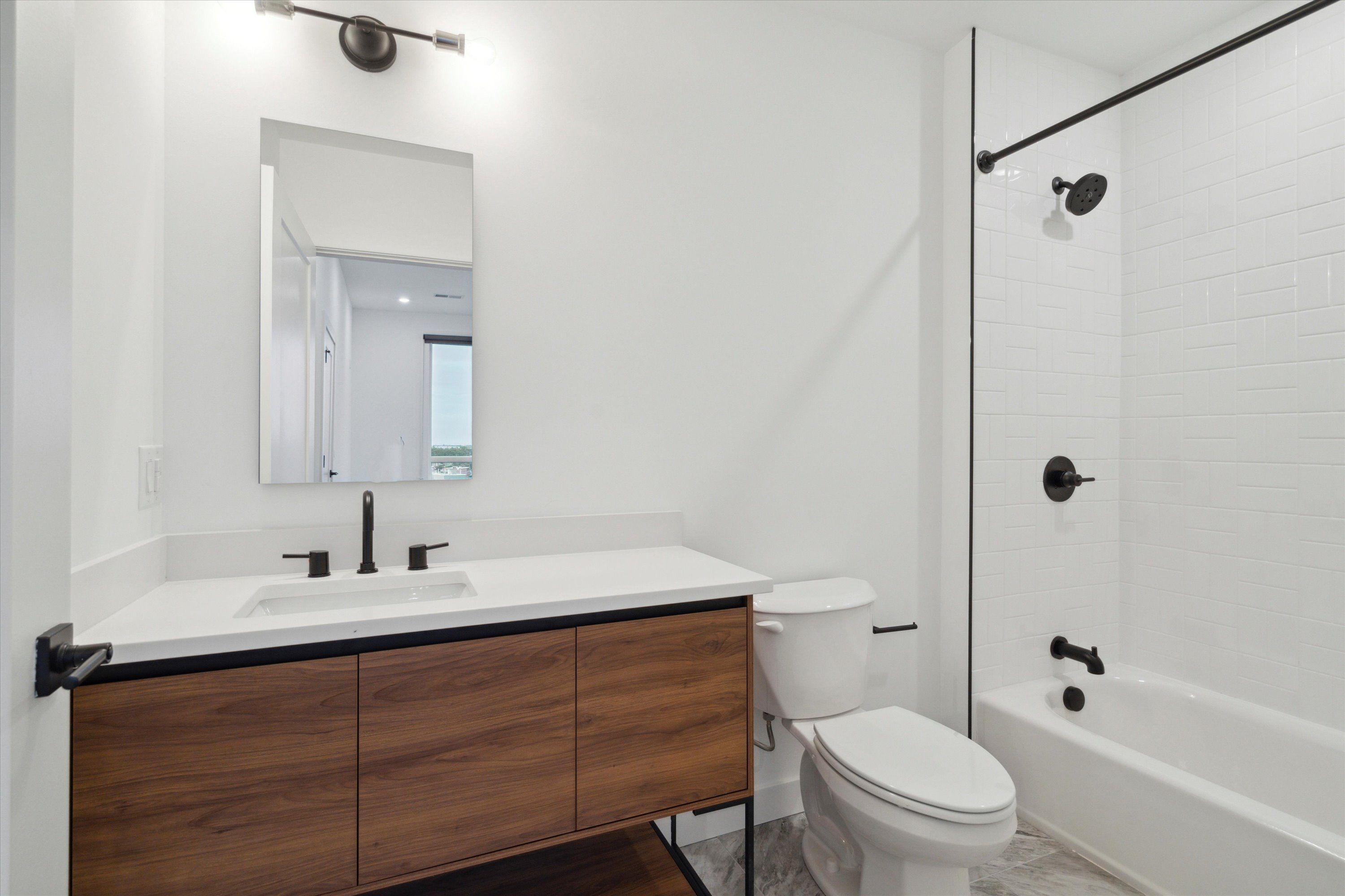 2636 E YORK ST Unit 605
