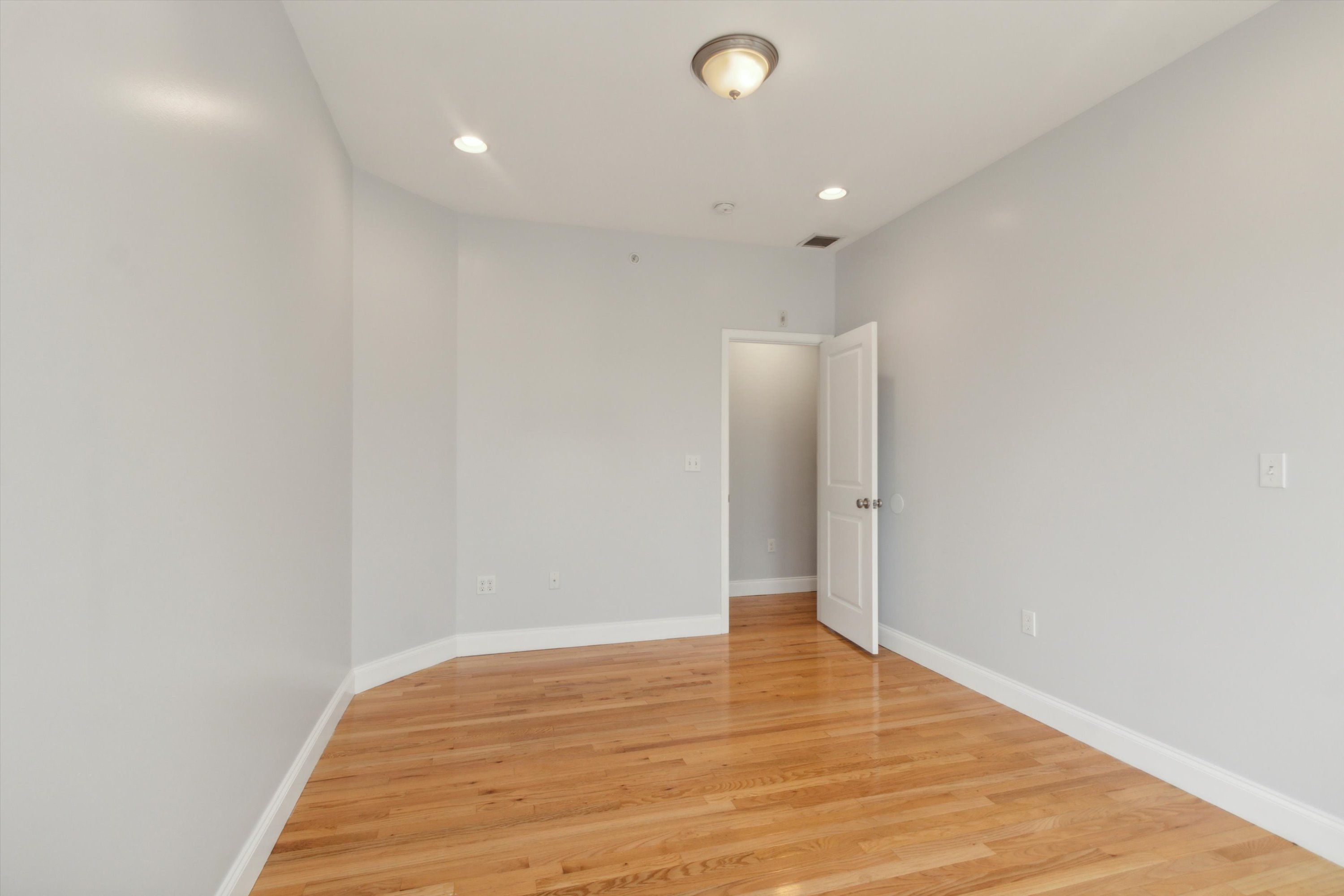 1856 N 17TH ST Unit 3