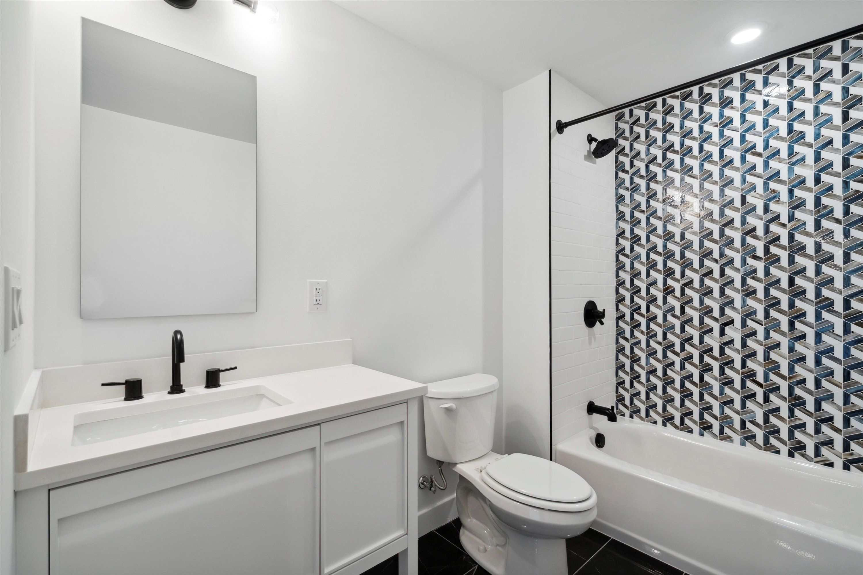 2636 E YORK ST Unit 207