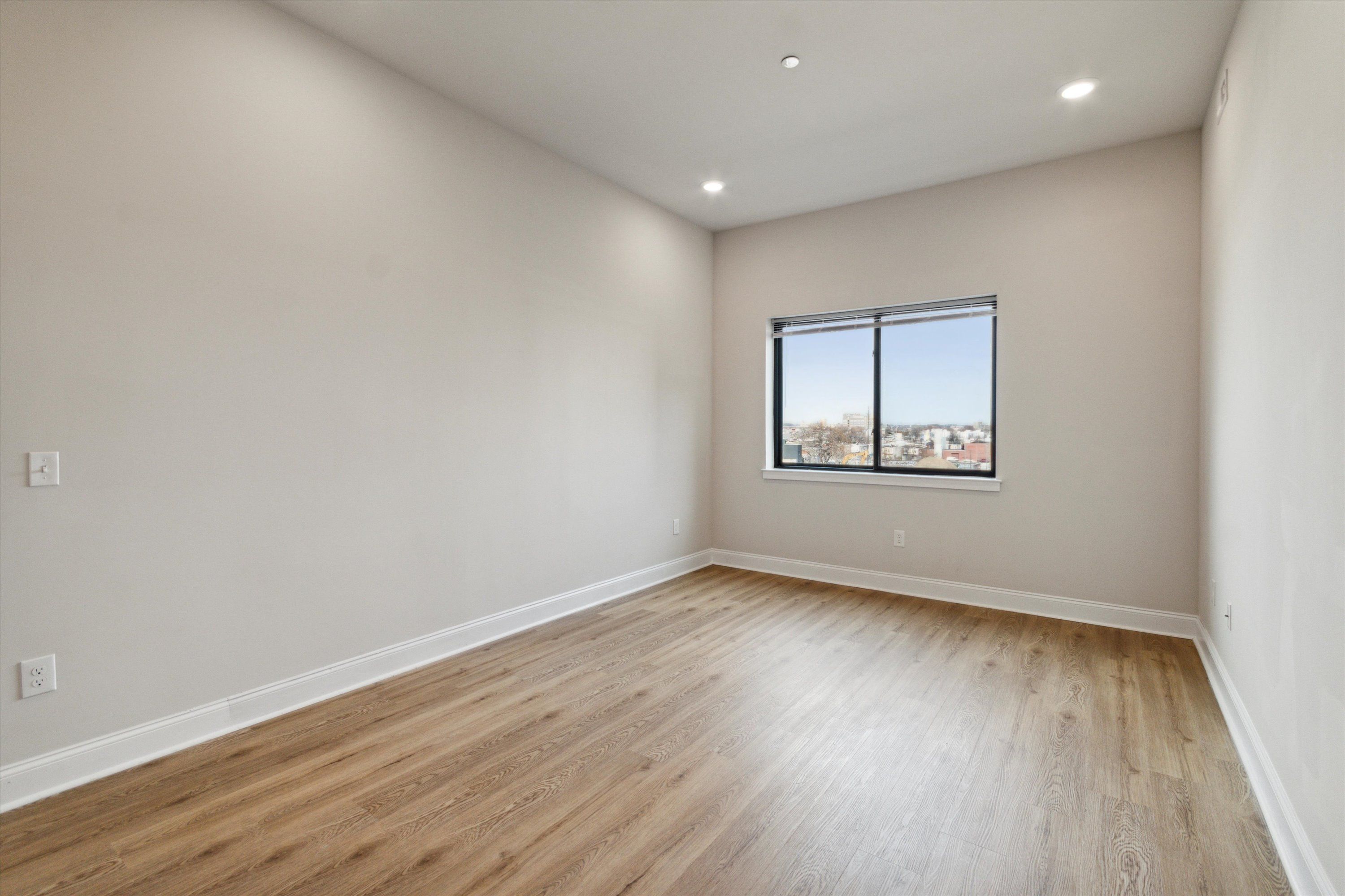 2157 E LEHIGH AVE Unit 516